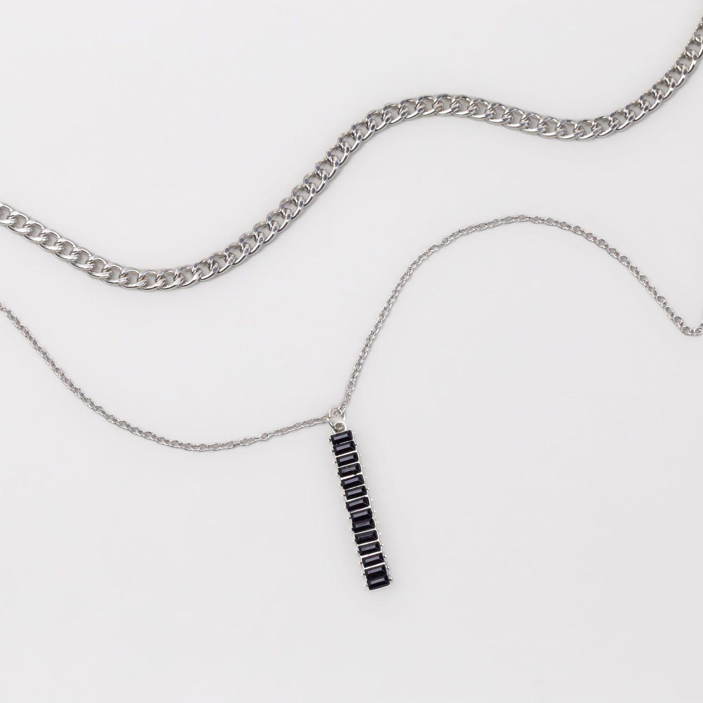 Coliere cu lanț și pandantiv dreptunghiular cu pietre, set 2 buc - Argintiu