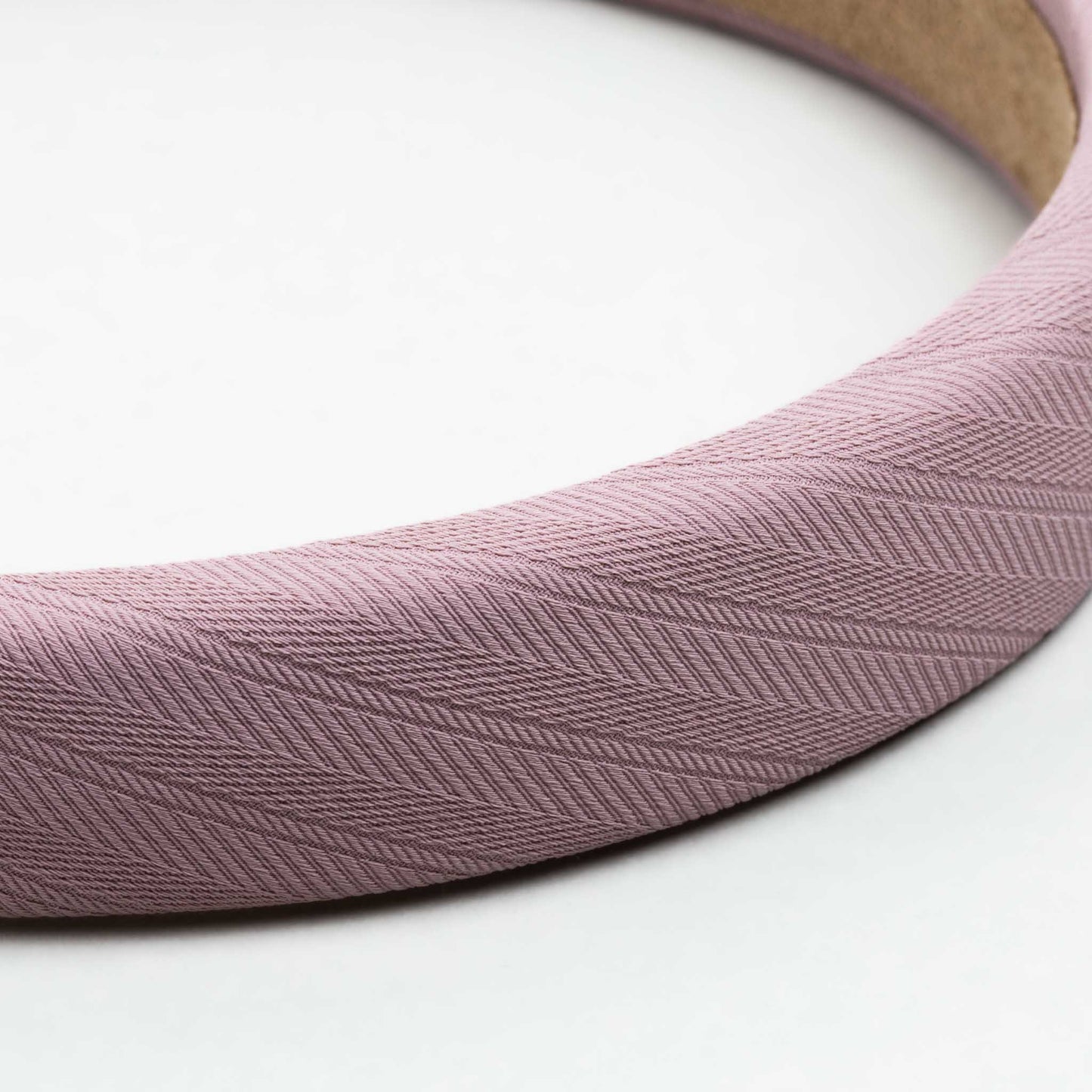 Cordeluță de păr subțire cu burete moale și textură satinată - Roz