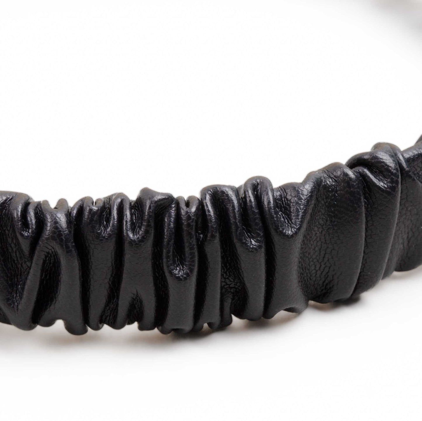 Cordeluță de păr subțire cu textură încrețită din piele ecologică - Negru