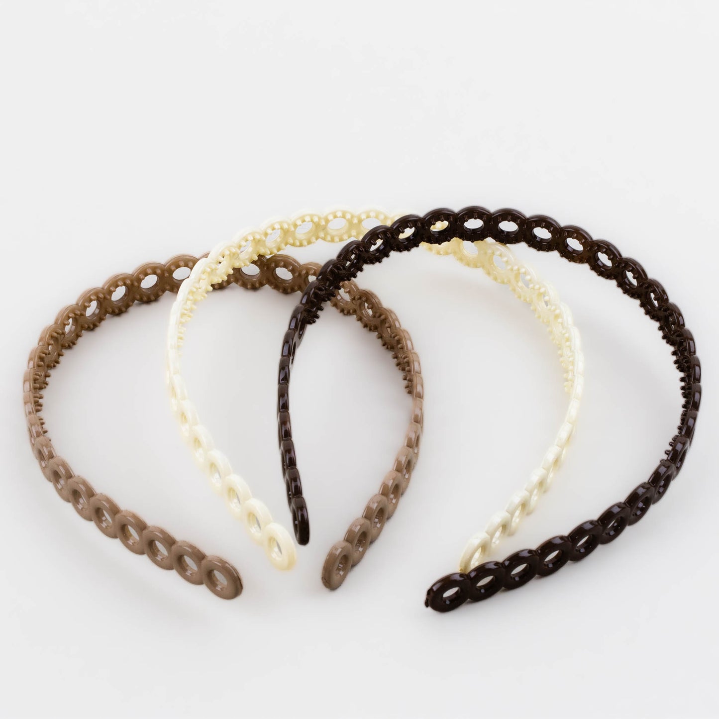 Cordeluțe de păr subțiri cu forme de cerc și textură lucioasă, set 3 buc - Bej Mix