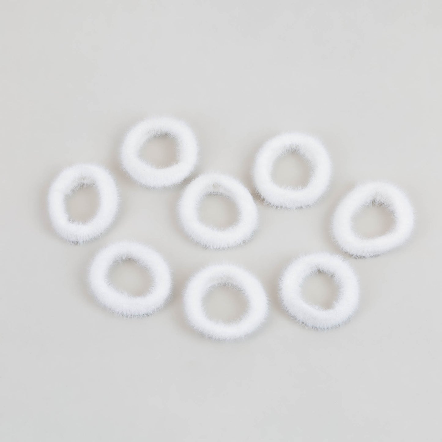 Elastice de păr simple și pufoase, grosime 1,5 cm, set 8 buc - Alb