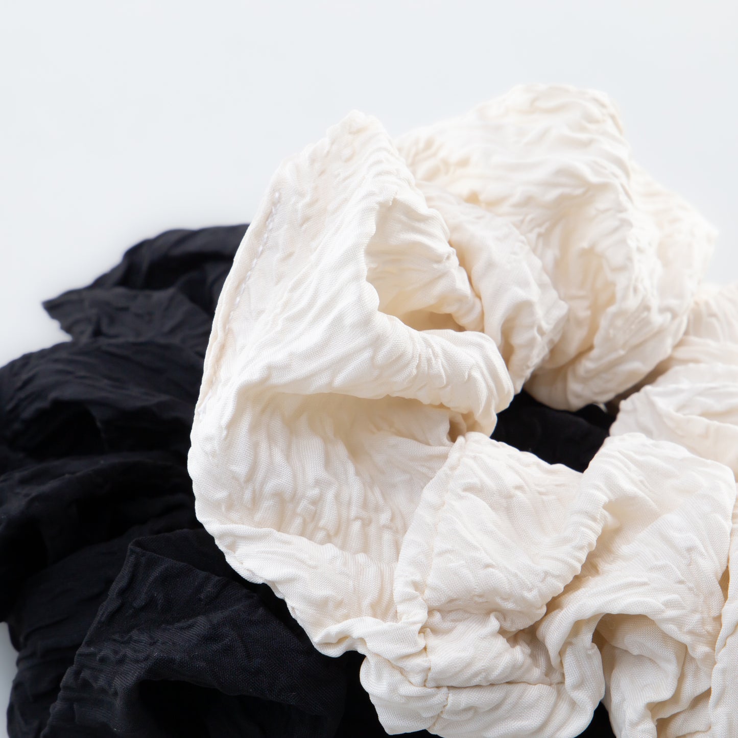 Elastice de păr tip scrunchie Earth Tones, grosime 5 cm, set 2 buc - Negru, Bej