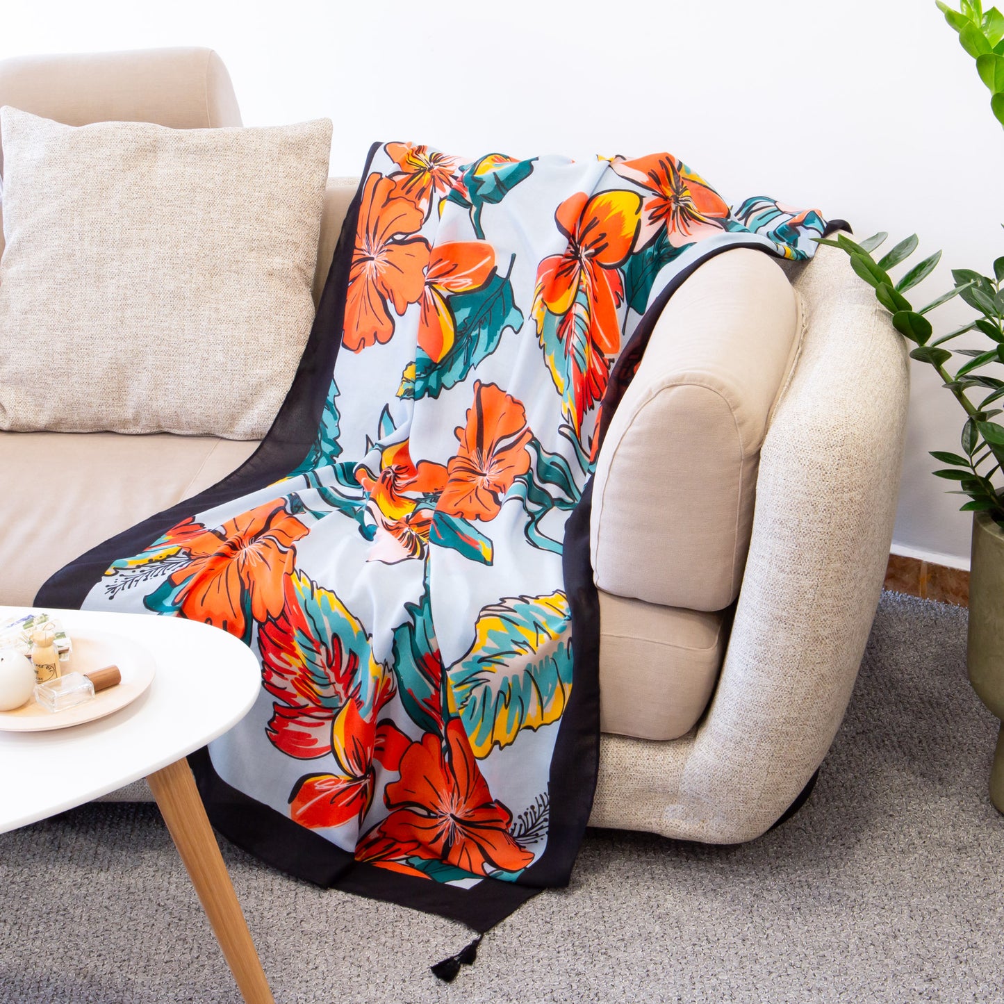 Eșarfă comodă cu imprimeu floral delicios, 180 x 90 cm