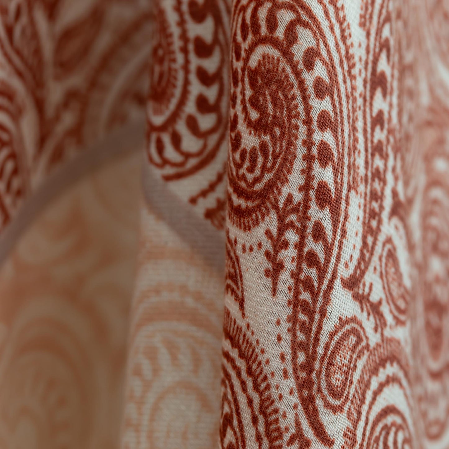 Eșarfă comodă cu imprimeu paisley cărămiziu, 185 x 90 cm