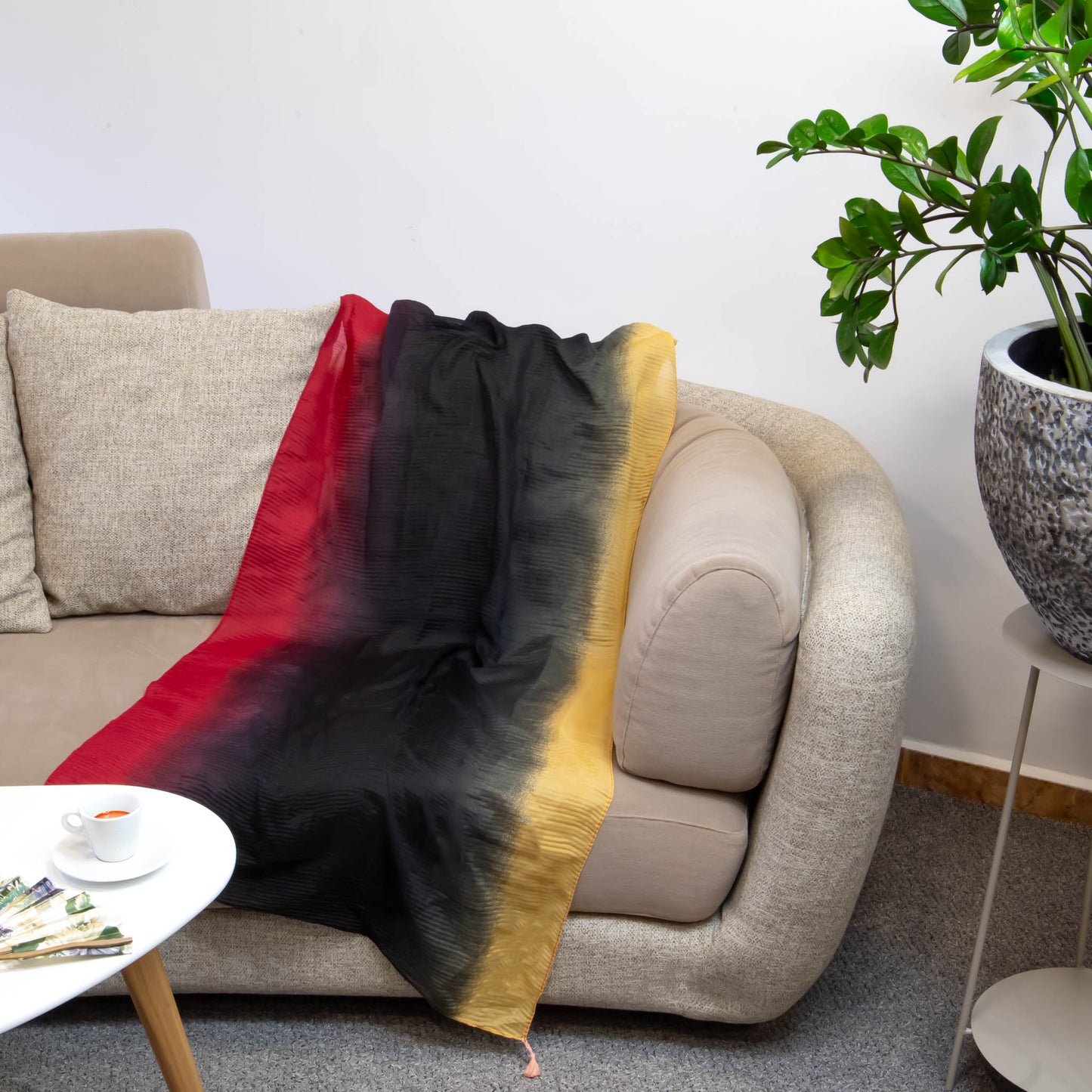 Eșarfă comodă și aerată cu degrade multicolor, 205 x 70 cm - Serious Geisha