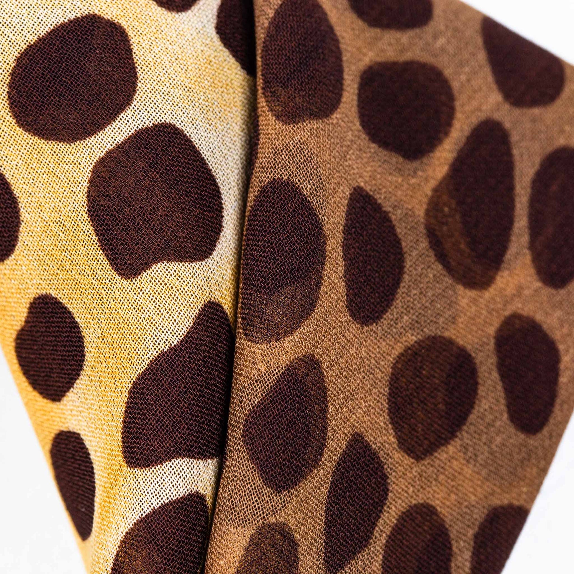 Eșarfă damă din mătase cu animal print în degrade, 65 x 65 cm - Maro