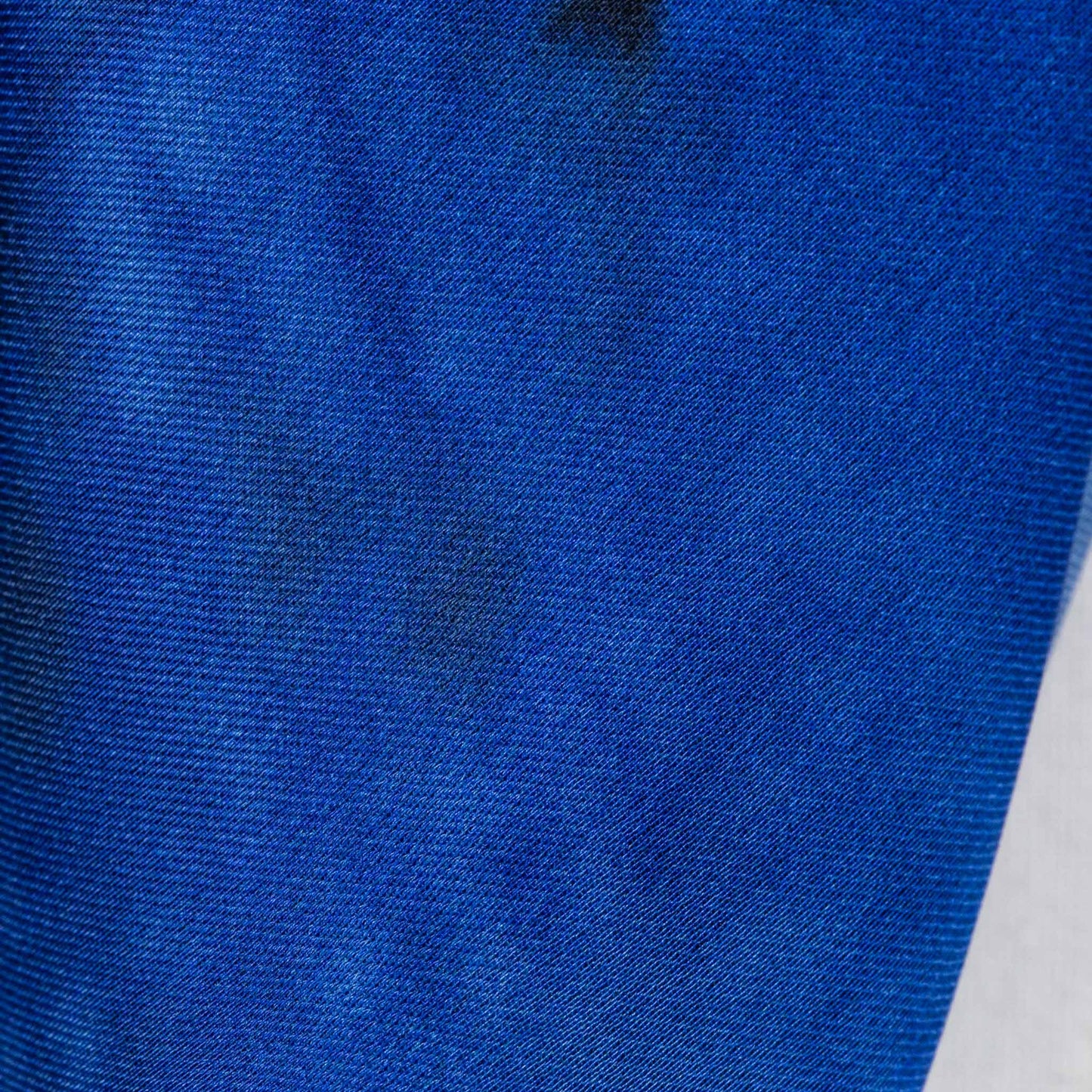 Eșarfă damă din mătase cu imprimeu pădurea dimineții, 65 x 65 cm - Albastru