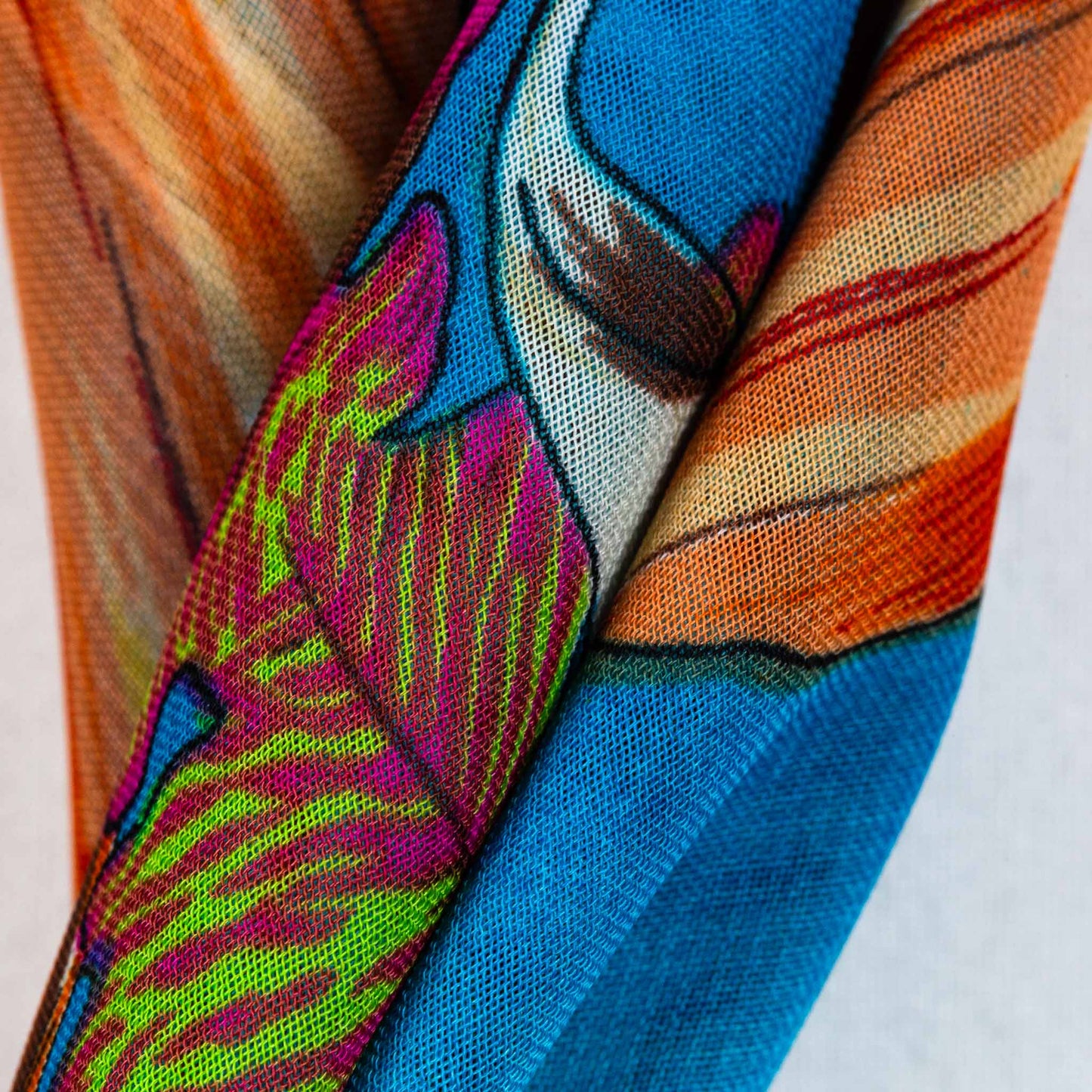 Eșarfă damă din mătase , imprimeu cu floare mare și fluturi, 65 x 65 cm - Albastru