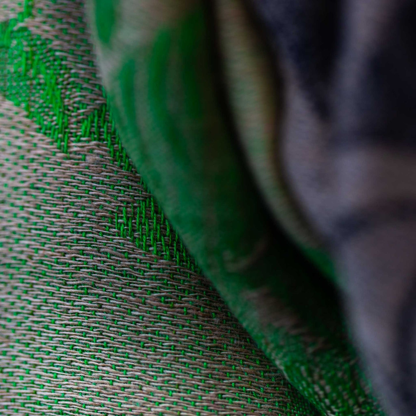 Eșarfă damă motiv cu trandafiri și franjuri, 175 x 70 cm - Verde, Maro