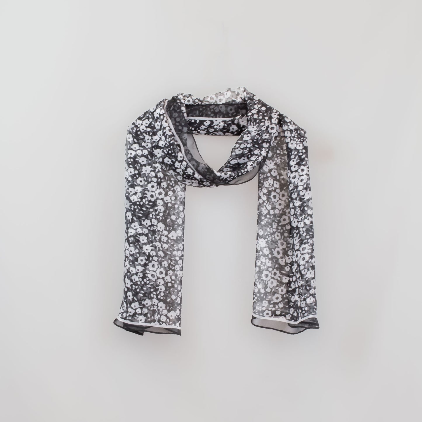 Eșarfă fină cu efect de mătase, imprimeu cu flori mici, 160 x 50 cm - Negru Alb