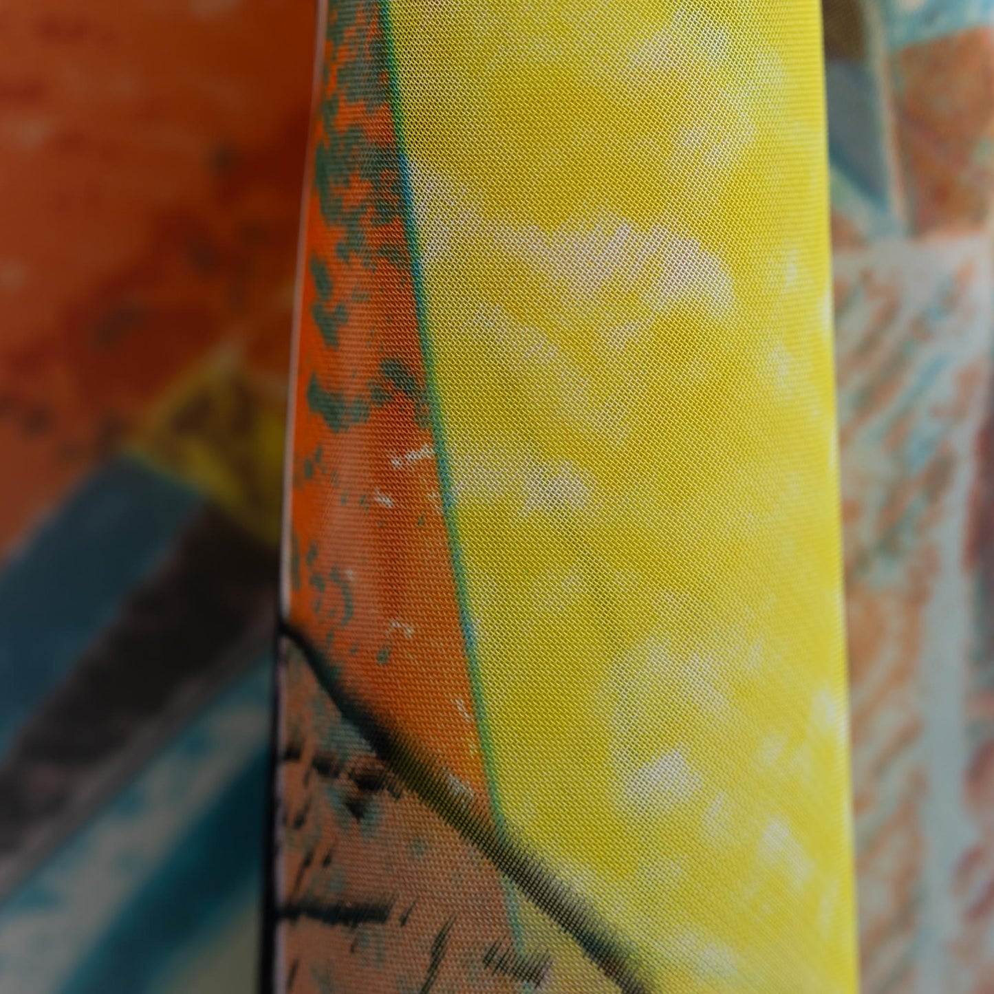 Eșarfă fină cu efect de mătase, imprimeu cu frunze și secțiuni colorate, 150 x 45 cm - Fresh Vibes