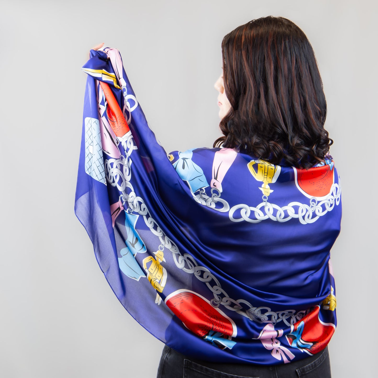 Eșarfă fină și deosebită cu efect mătase, imprimeu cu accesorii fashion, 180 x 90 cm - Albastru Indigo