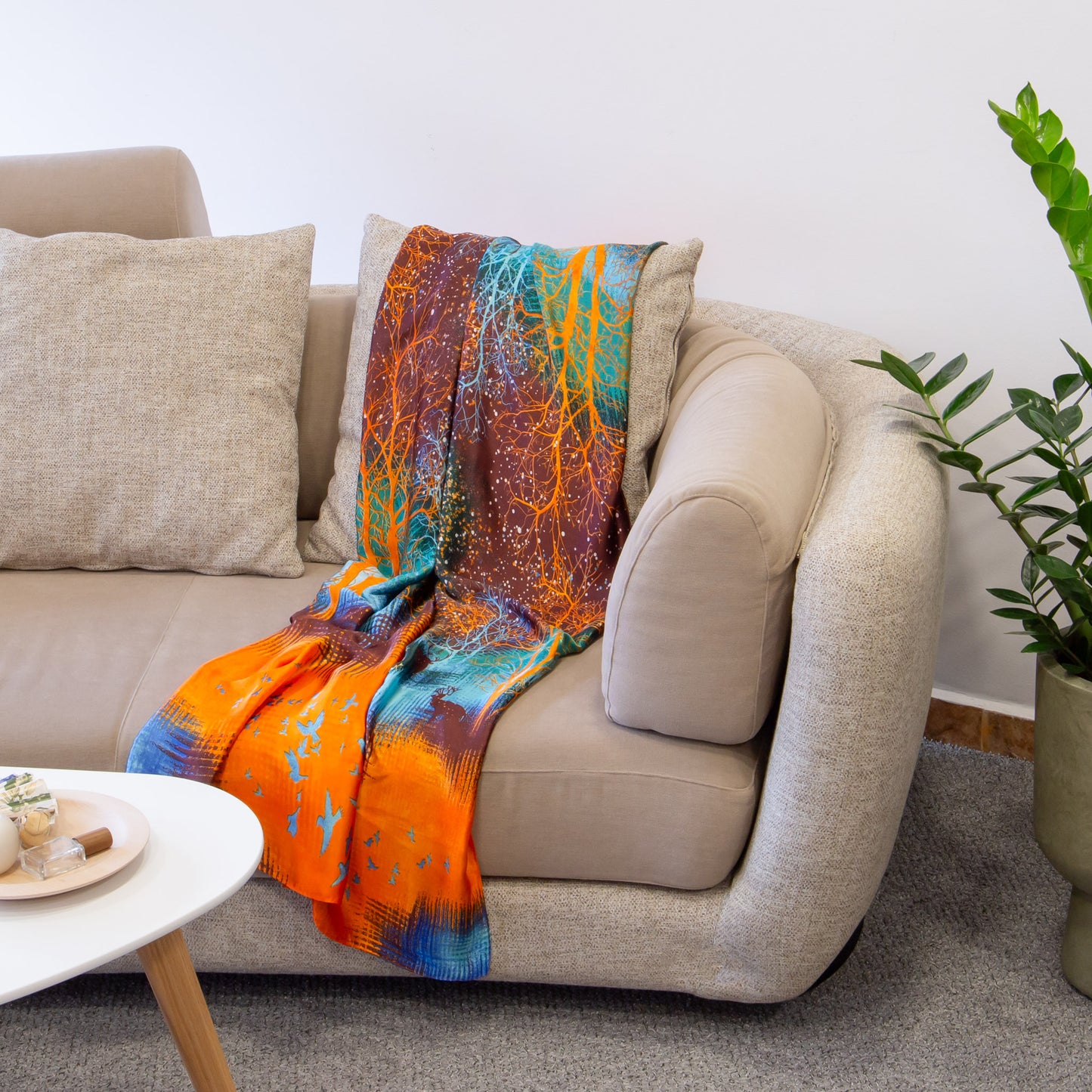 Eșarfă fină și deosebită cu efect mătase, imprimeu psy gaia forest, 180 x 85 cm