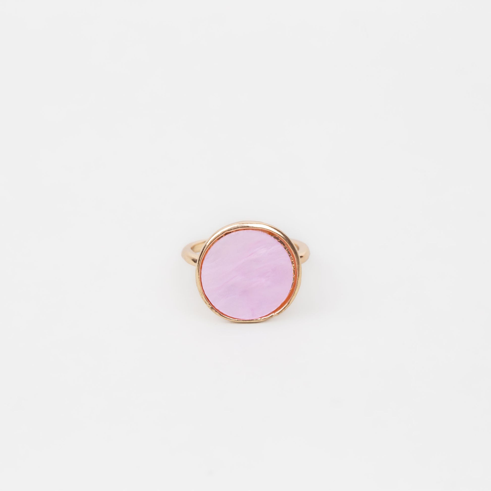 Inel auriu cu piatră sidefată în formă de cerc - Roz