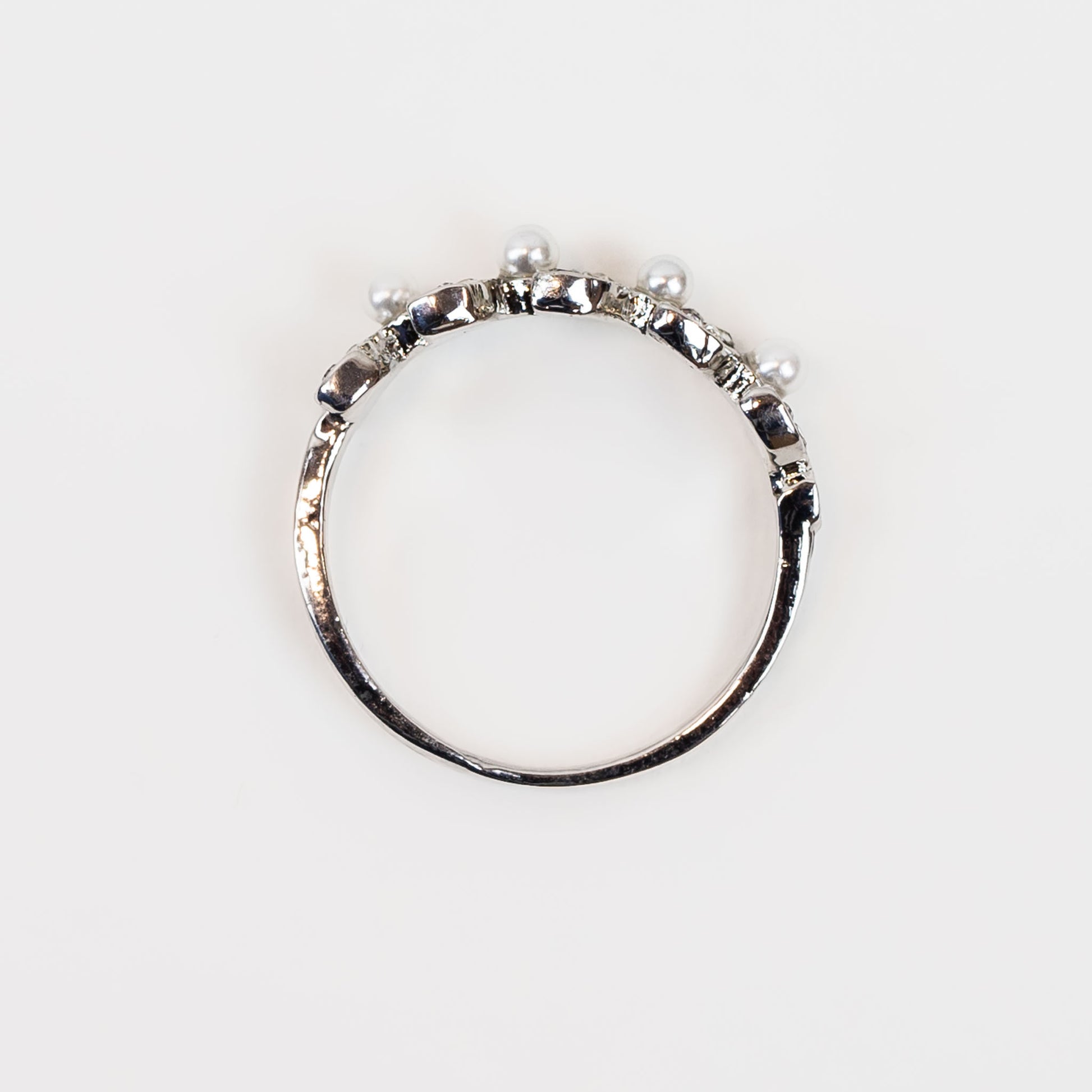 Inel cu perle mici delicate și ștrasuri - Argintiu