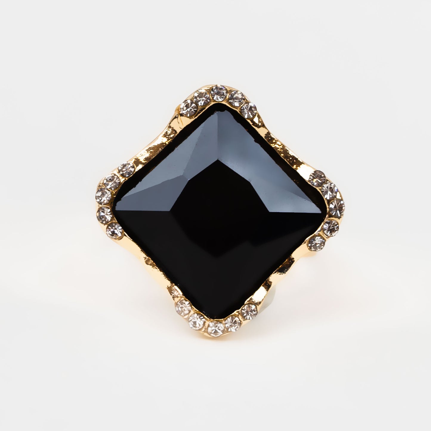 Inel reglabil cu piatră mare neagră și ștrasuri - Romb
