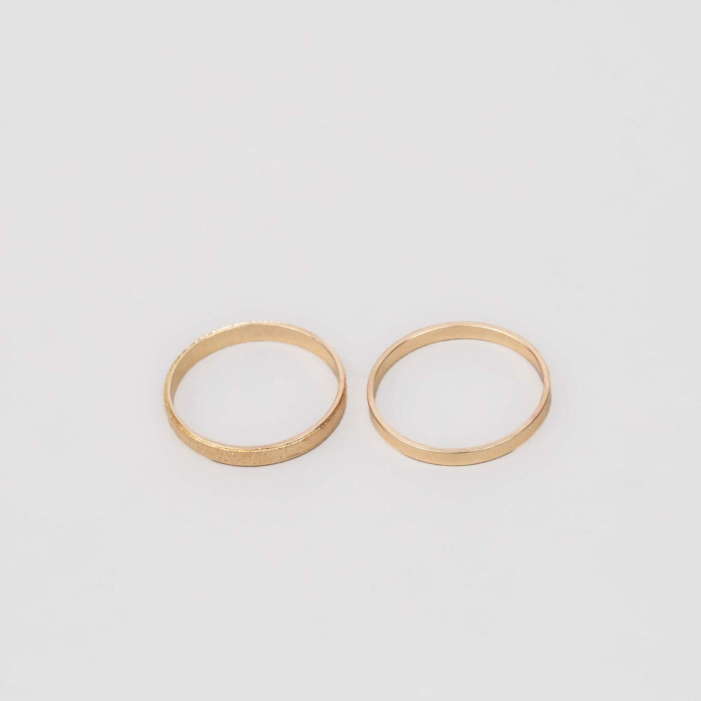 Inele simple în stil minimal, set 2 buc - Auriu