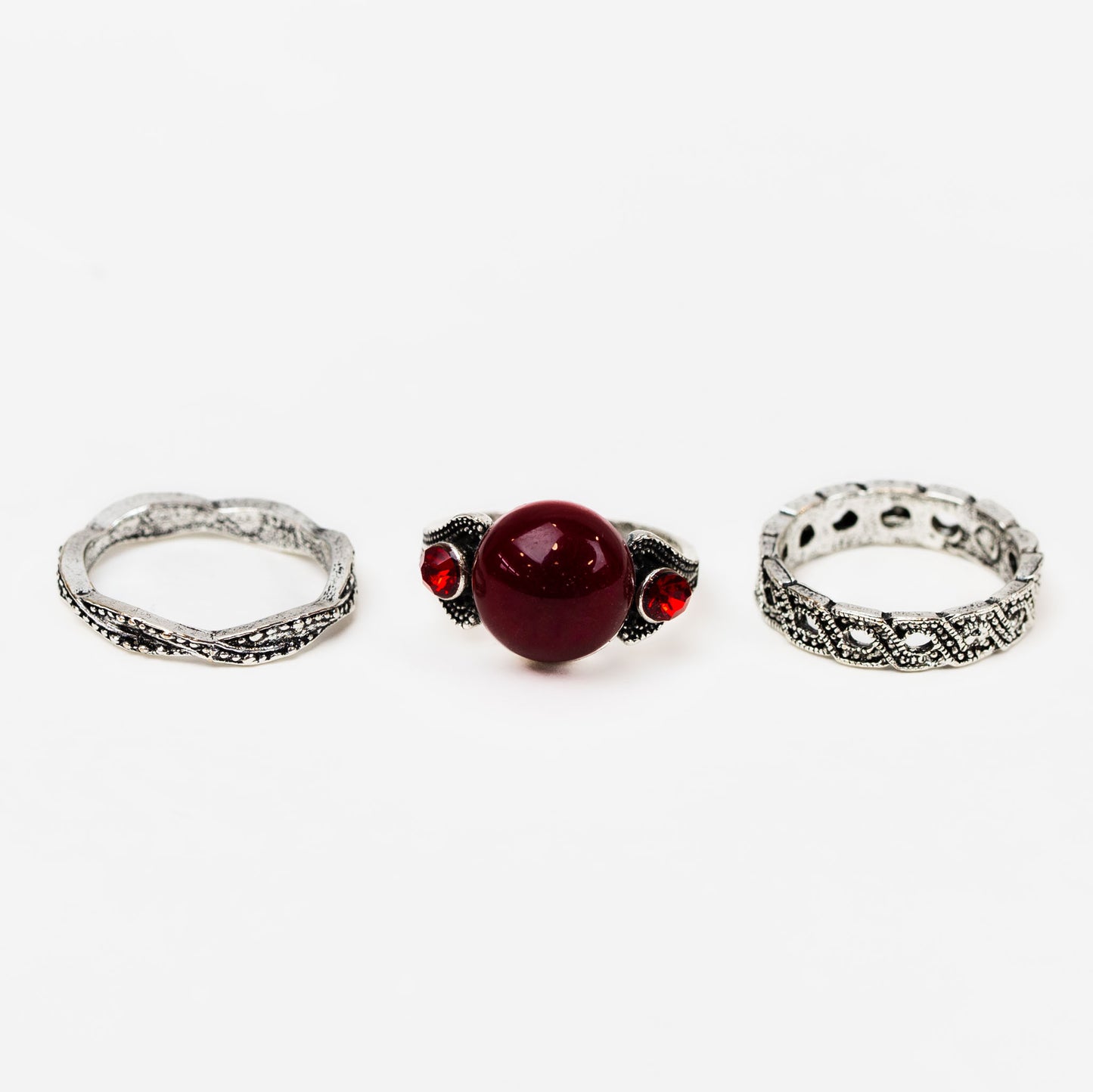 Set 3 inele vintage argintii cu pietre rosii