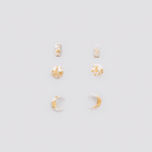 Set cercei mici cu fulgi de folie aurii, buton semilună, 3 perechi - Alb, Auriu