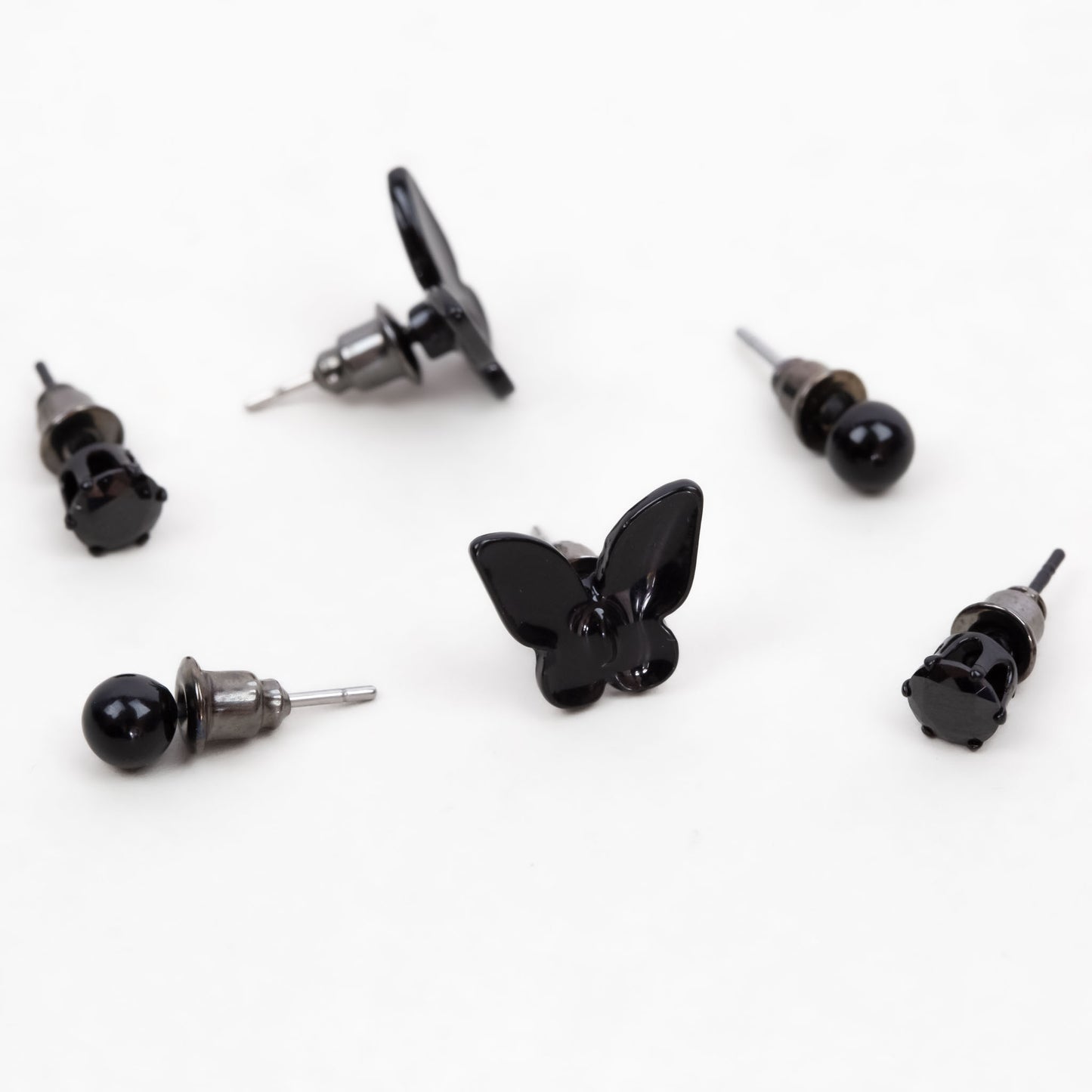 Set cercei mici cu pietre rotunde și forma de fluture, 3 perechi - Negru