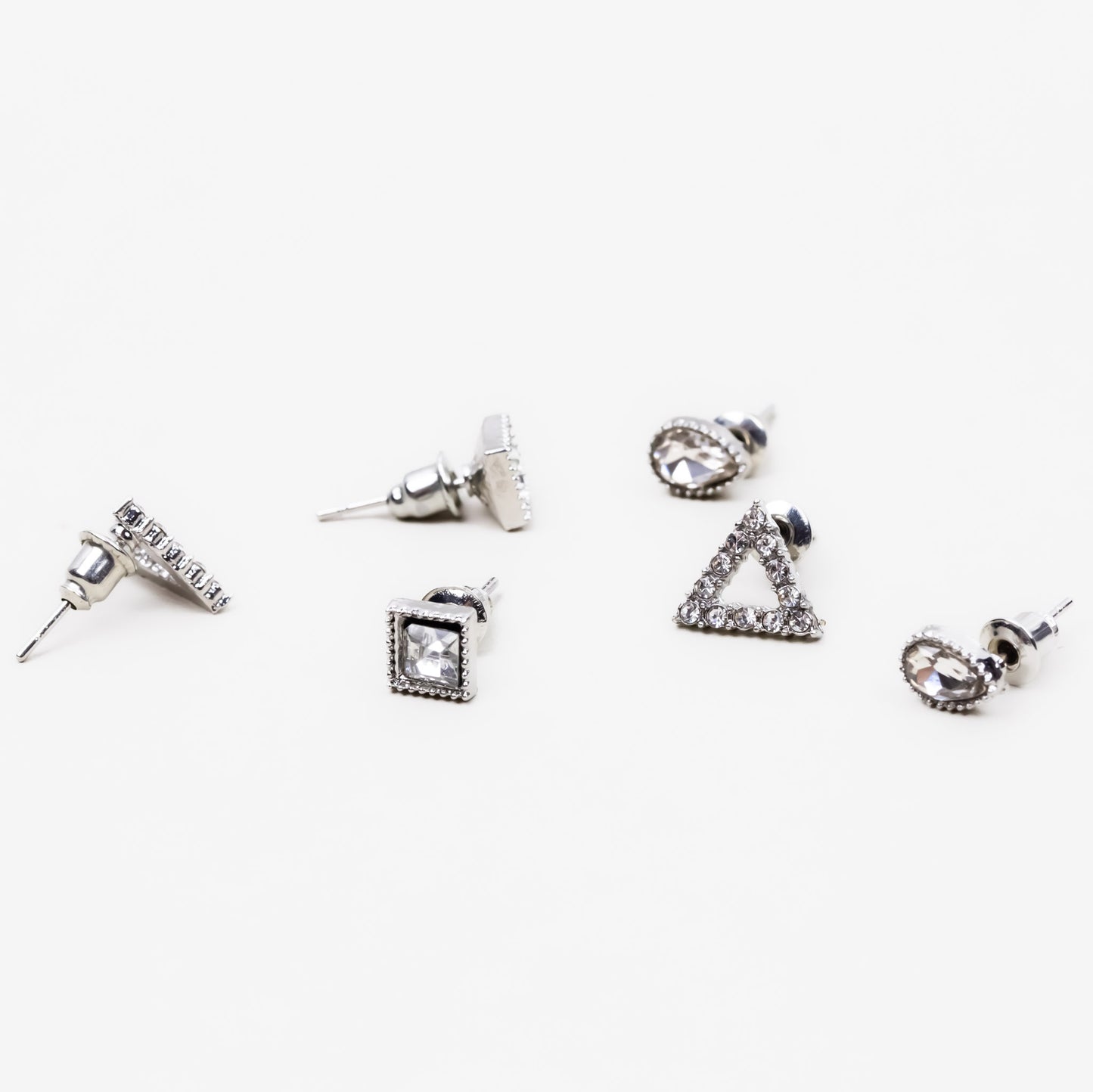 Set cercei mici cu pietre, ștrasuri și forme geometrice, 3 perechi - Argintiu