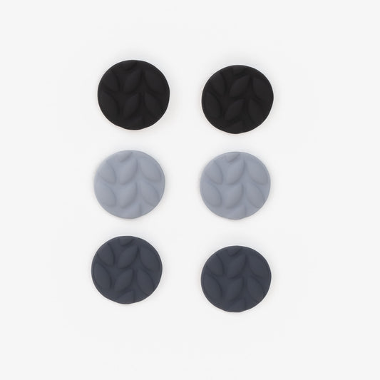 Set cercei mici în formă de bănuț cu textură de silicon, 3 perechi - Gri Mix