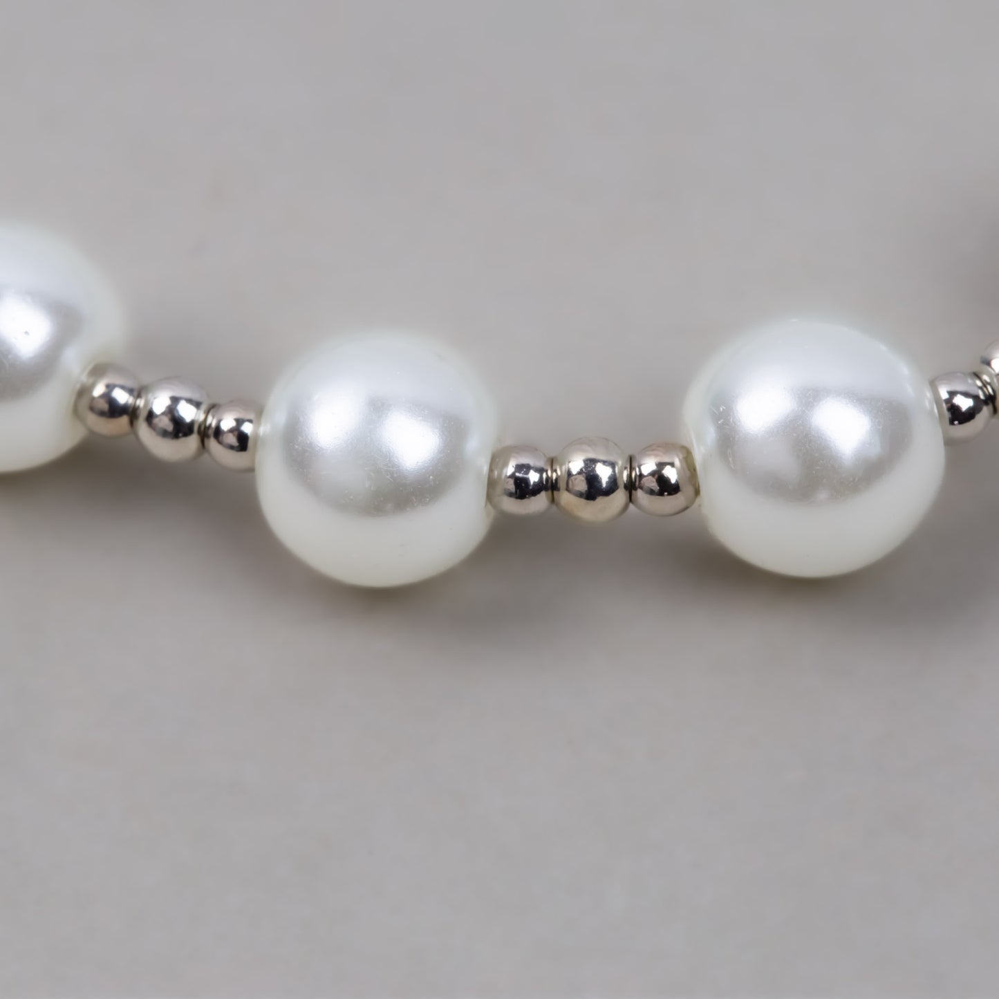 Brățară reglabilă cu perle și lănțișor - Argintiu