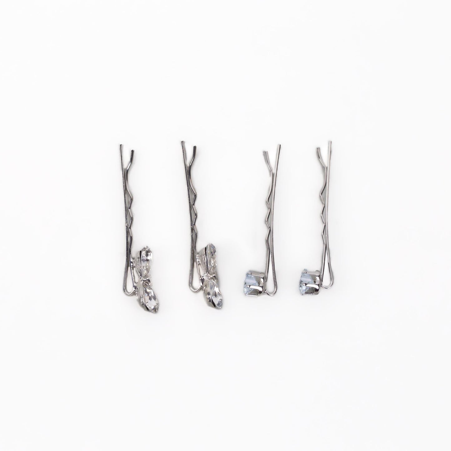 Agrafe de păr cu pietre strălucitoare, inimă și fundiță, set 4 buc - Argintiu