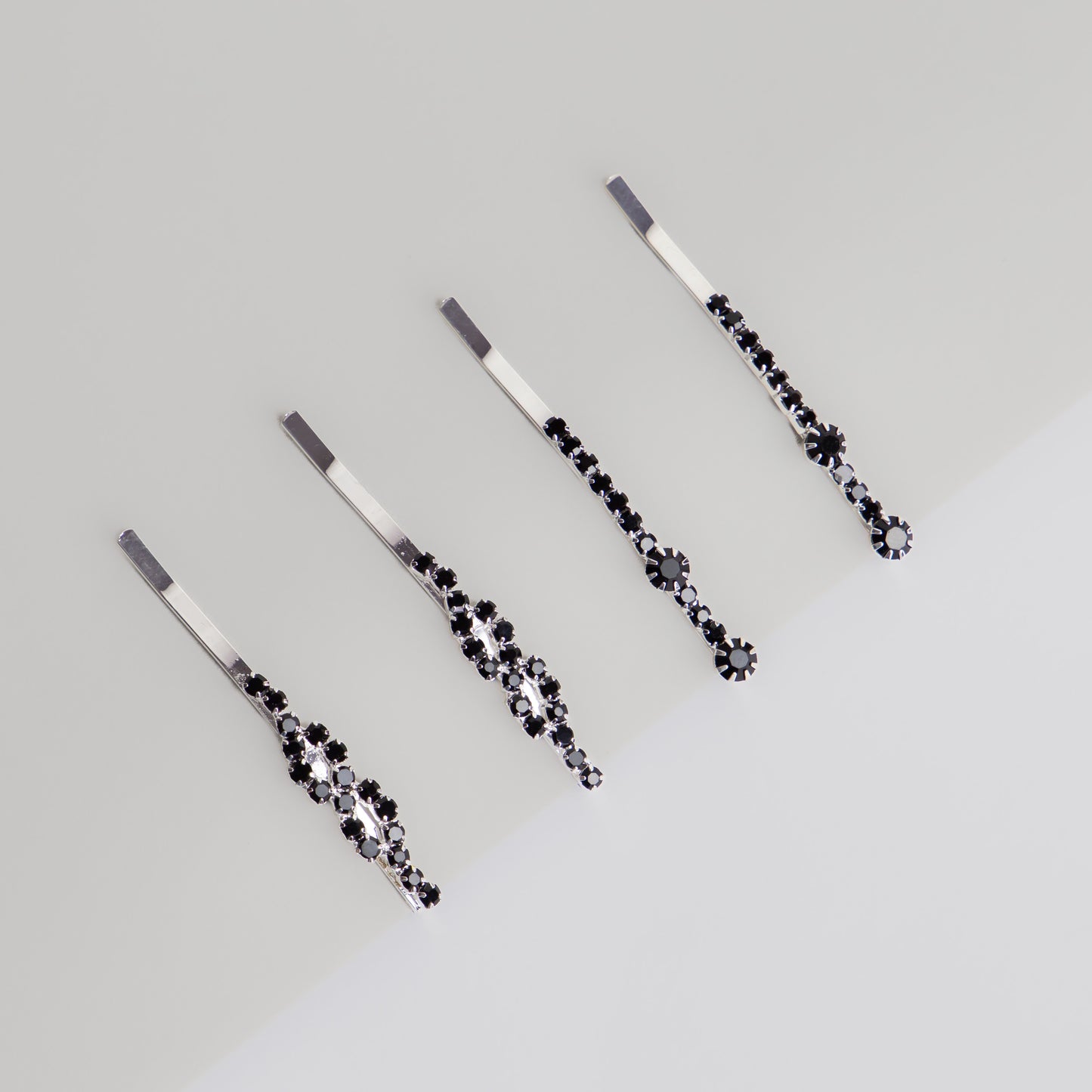 Agrafe de păr elegante cu ștrasuri fine starlight, set 4 - Negru