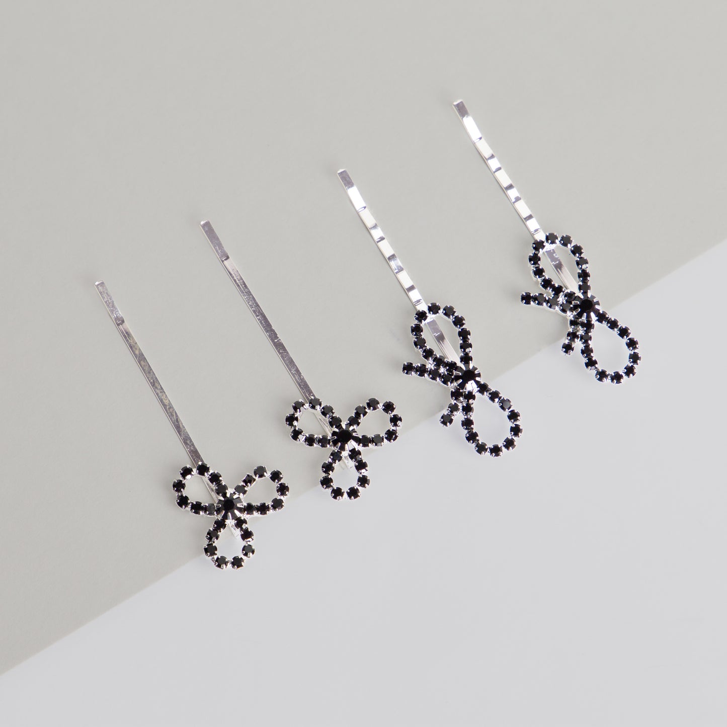 Agrafe de păr rafinate petal ribbon cu ștrasuri, set 4 - Negru