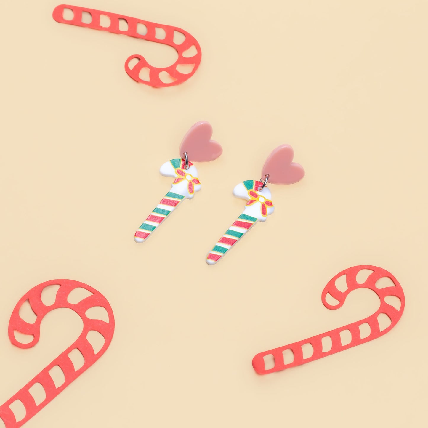 Cercei cu decor de Crăciun