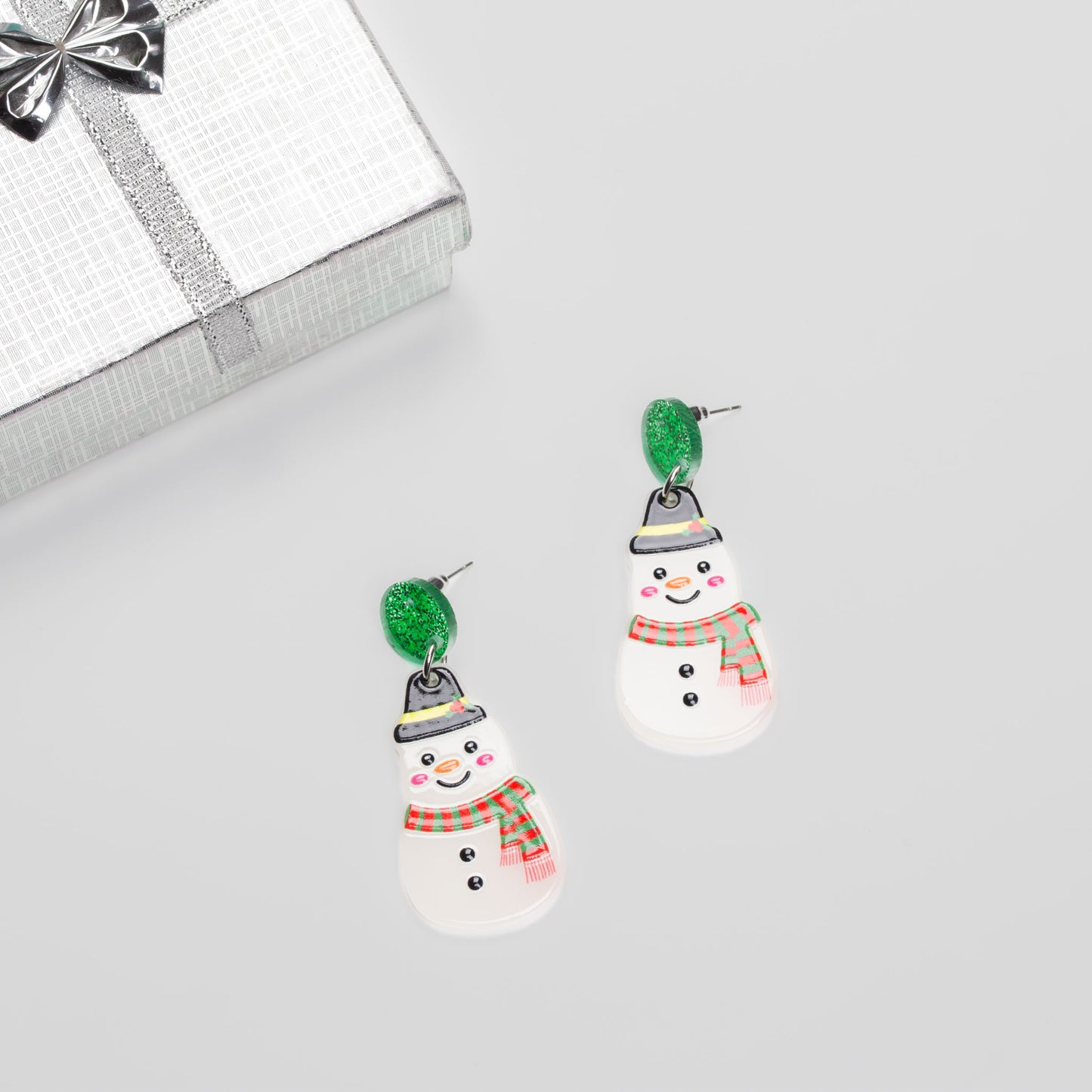 Cercei cu om de zăpadă