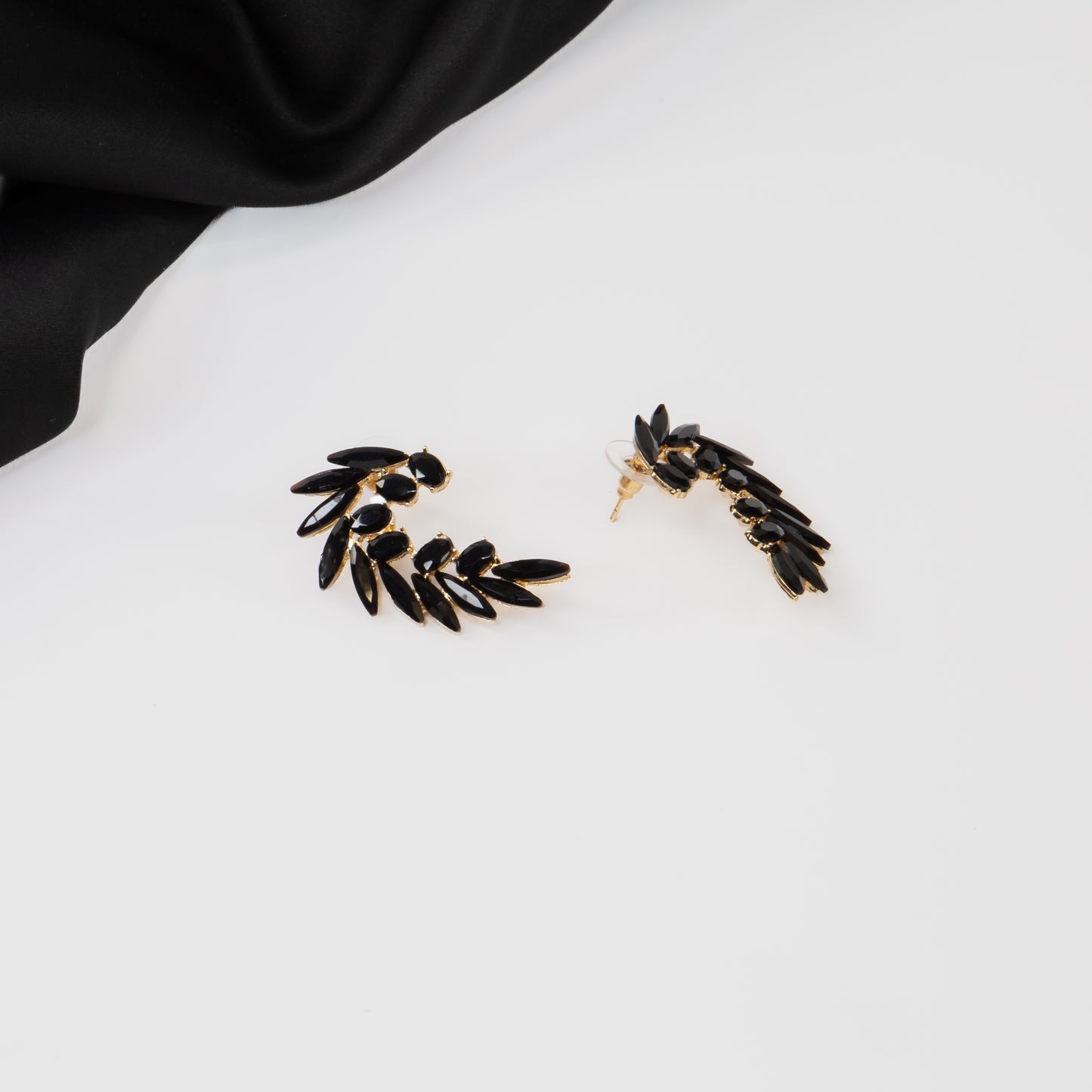 Cercei eleganți cu pietre atractive, Angel Wings - Negru