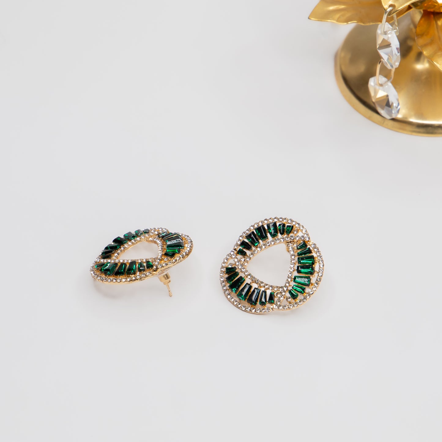 Cercei eleganți cu ștrasuri si pietre, Wave of Crystals - Verde