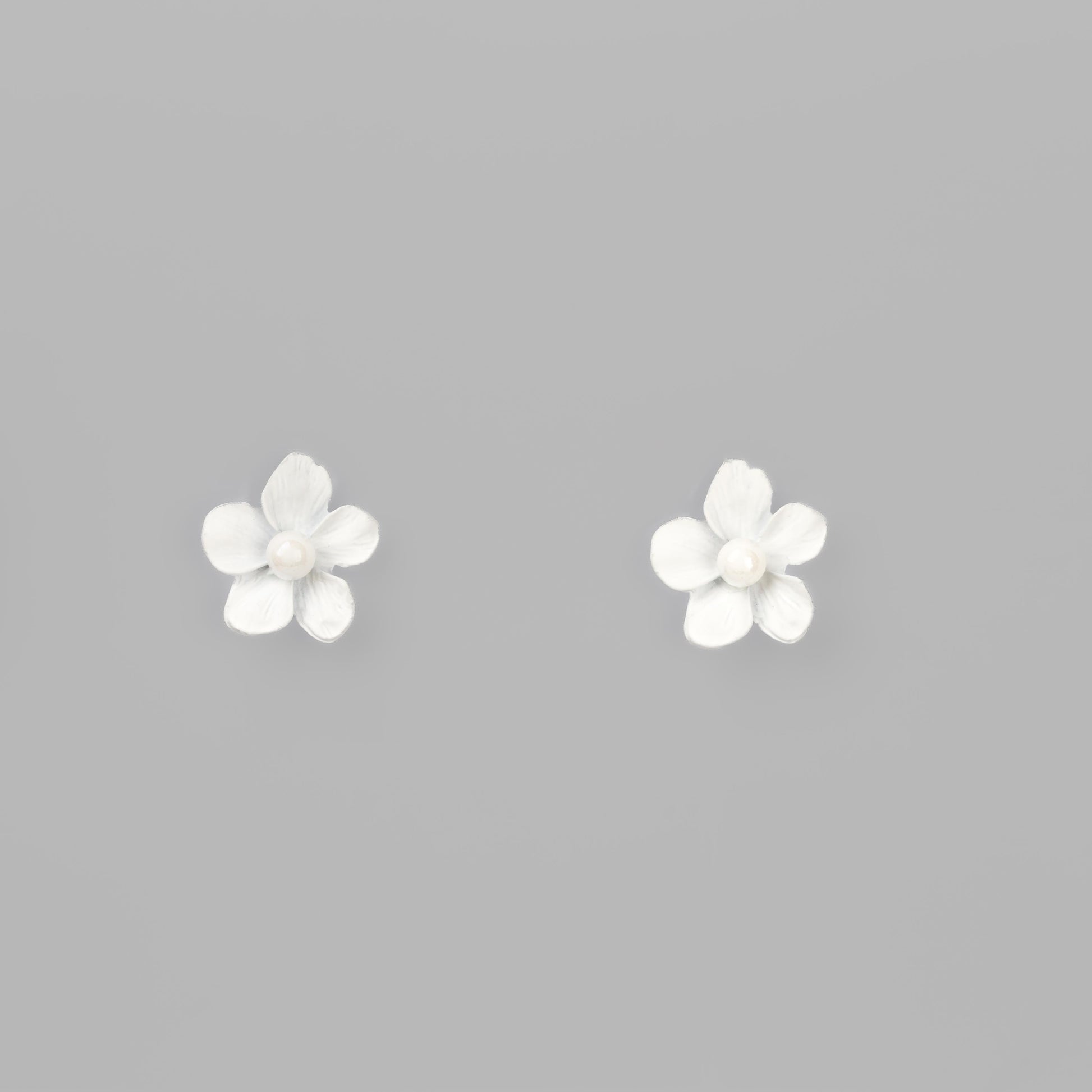 Cercei flori siliconate cu perle, set 2 - Alb, Negru