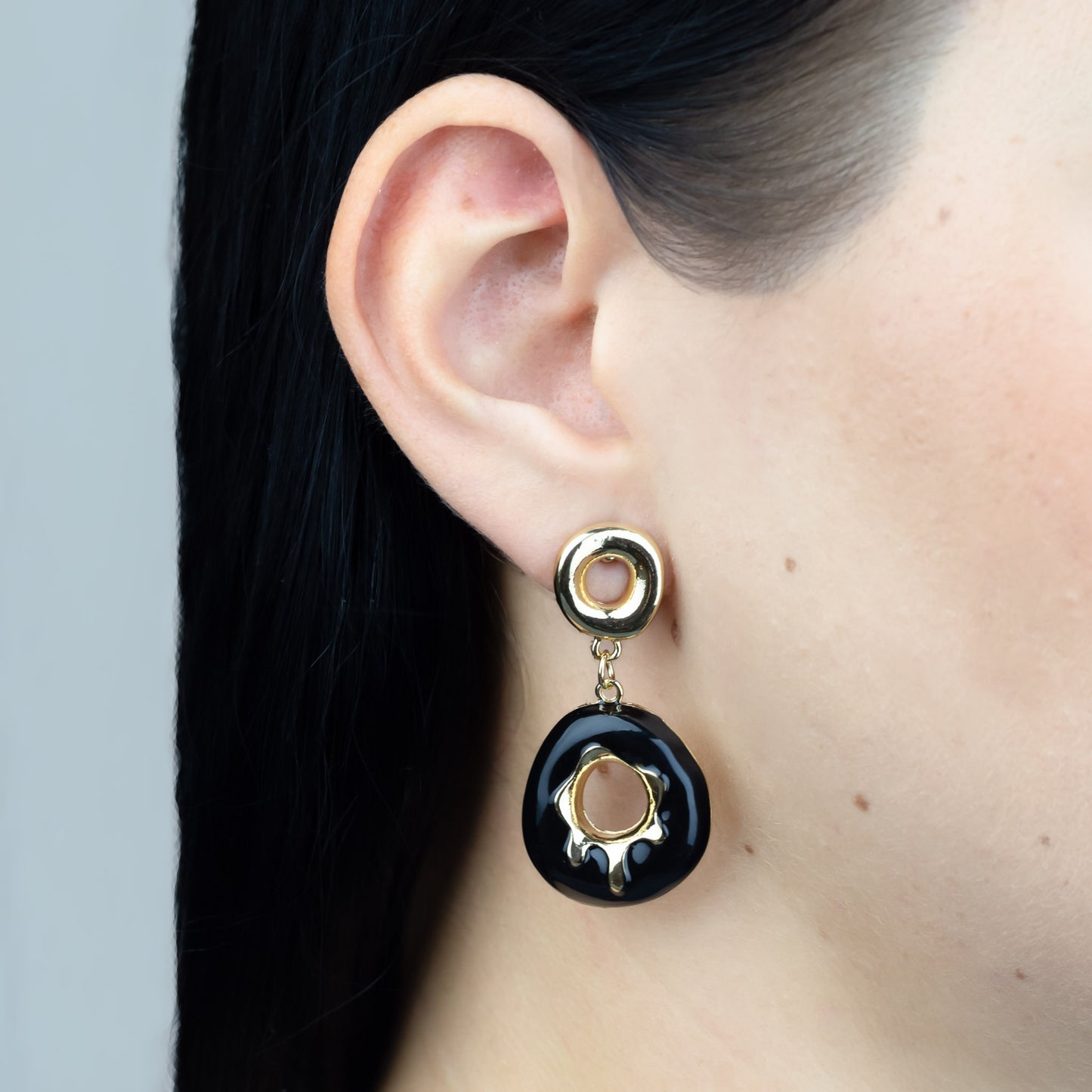 Cercei liquid dreams cu accent negru