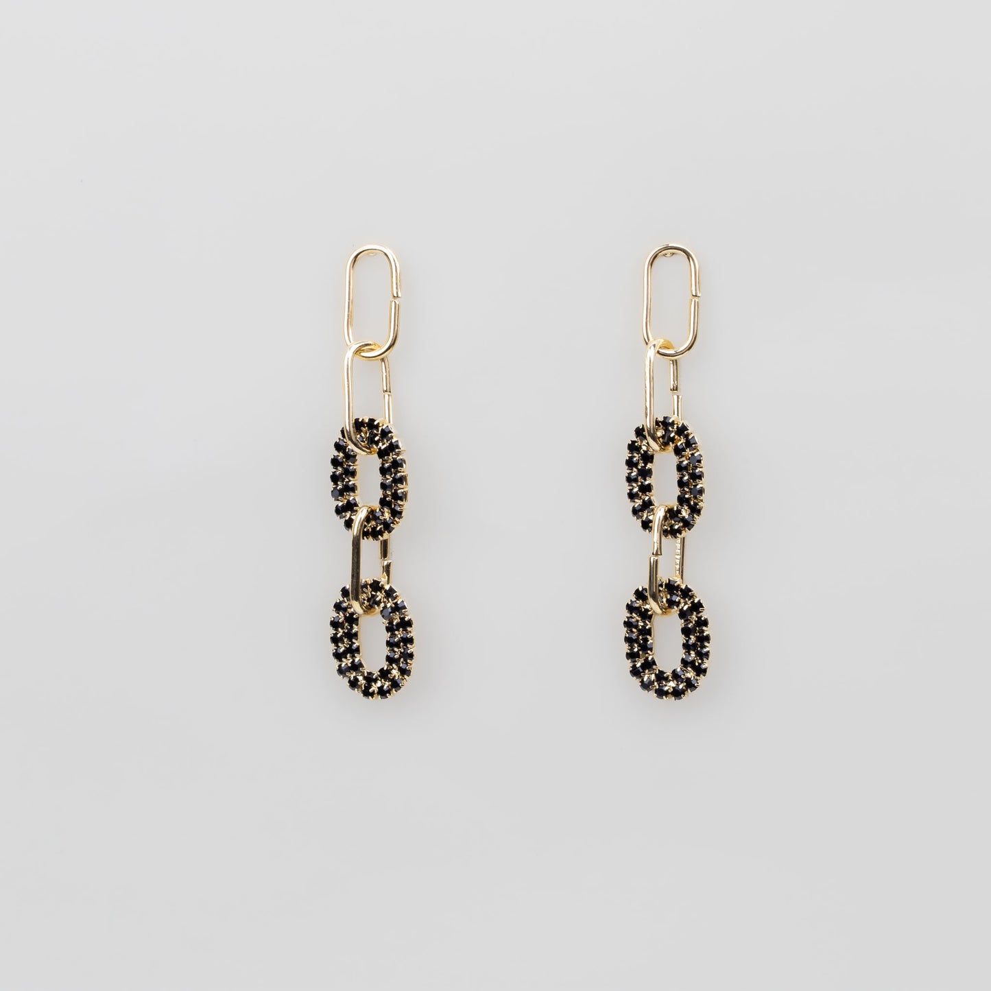 Cercei lungi cu zale aurii și ștrasuri colorate - Negru