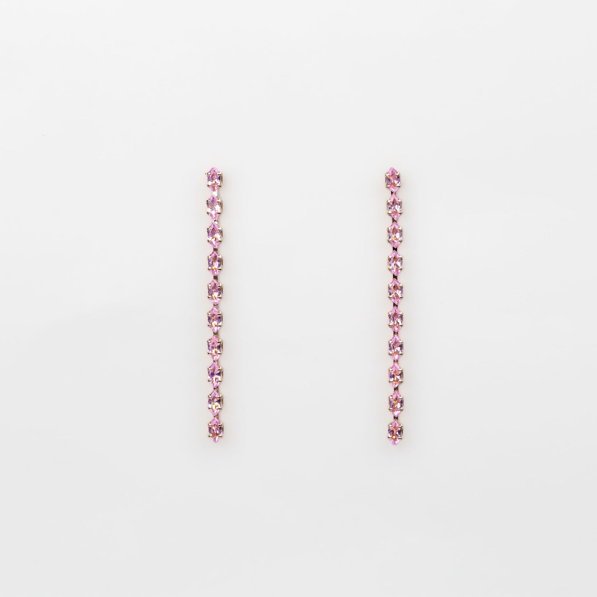 Cercei lungi eleganți cu pietre, finuți și ușori - Roz
