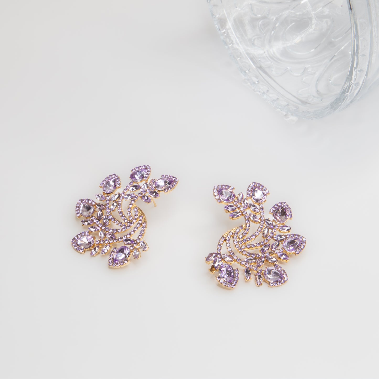 Cercei mari eleganți cu pietre rafinate, Spriala Universului - Mov
