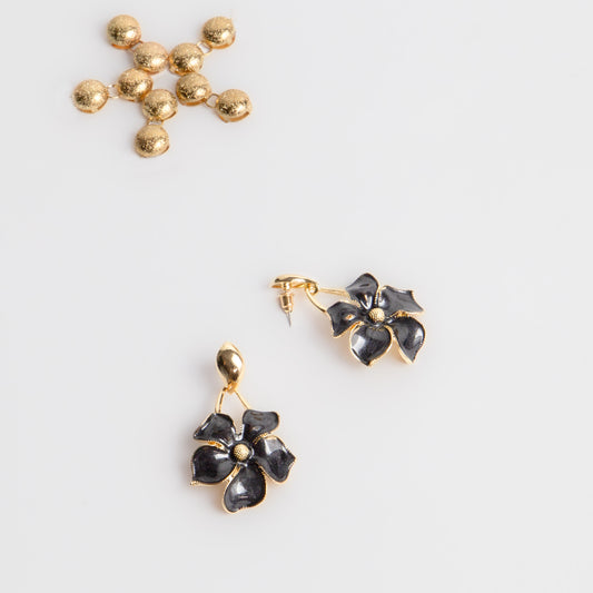 Cercei metalici flori elegante - Negru