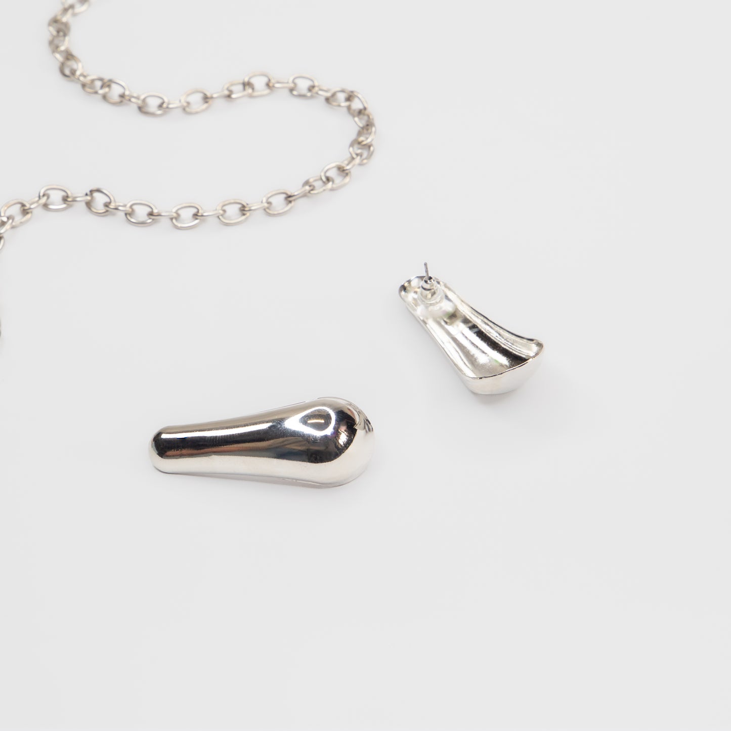Cercei metalici Metallic Teardrop - Argintiu