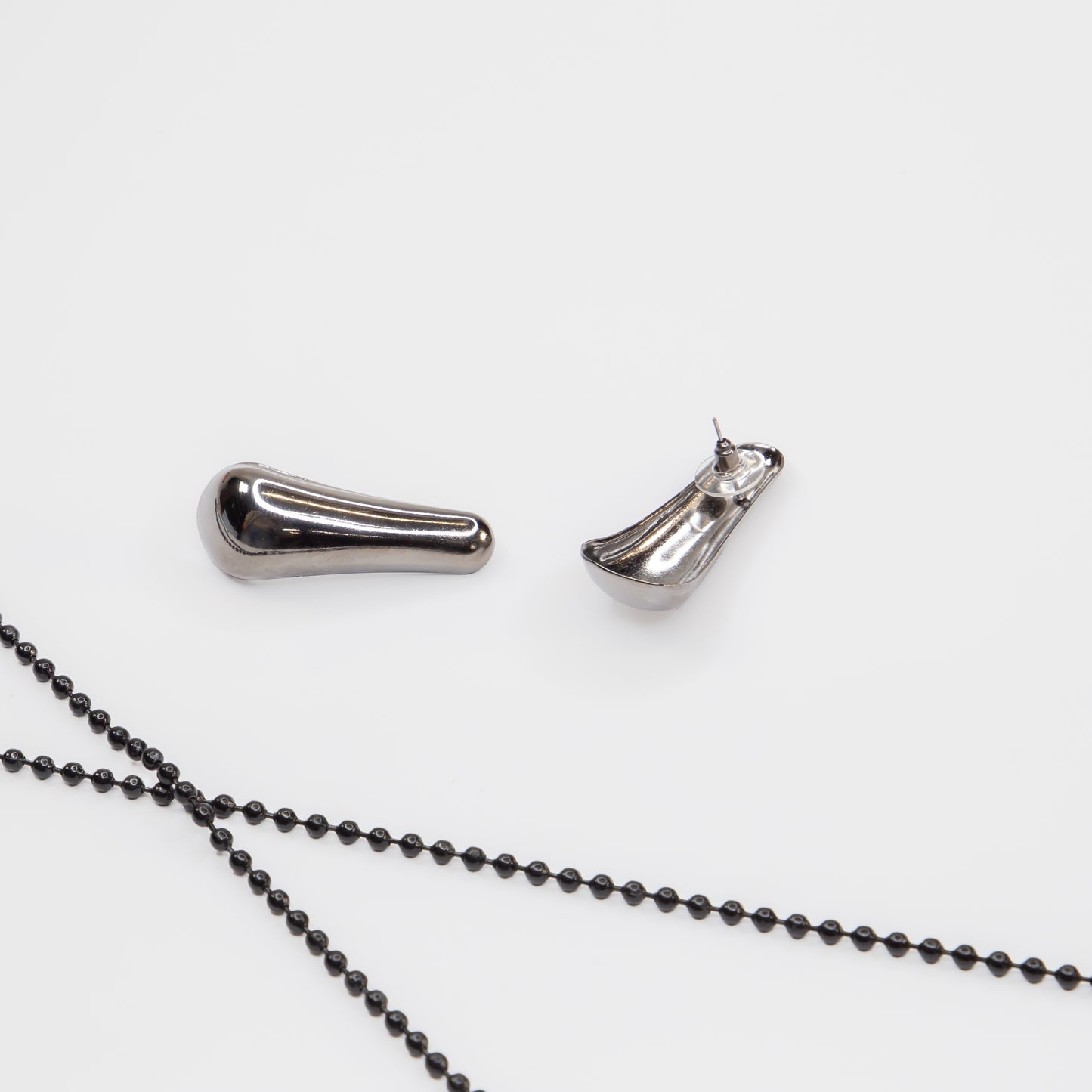 Cercei metalici Metallic Teardrop - Negru