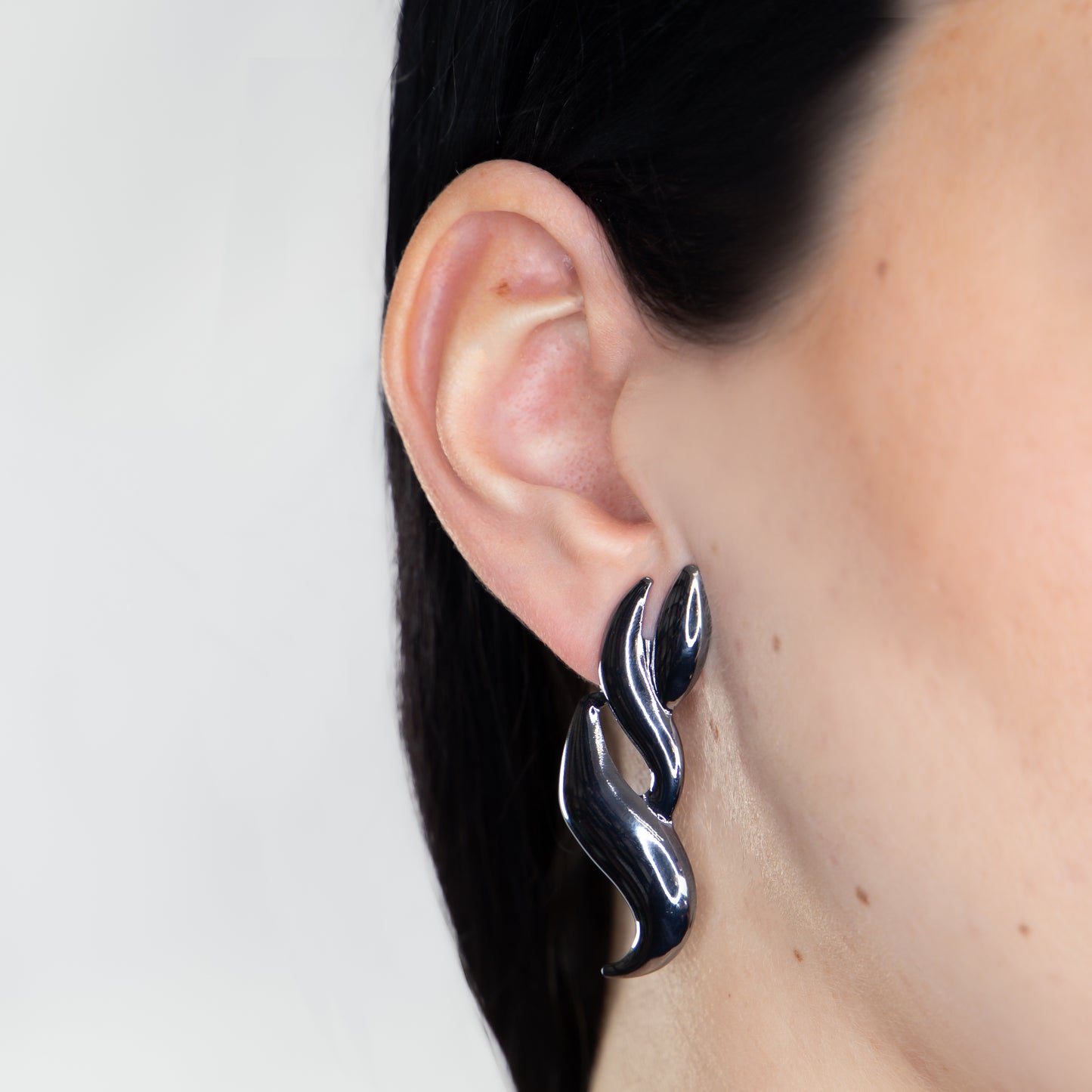 Cercei metalici Ornament Regal - Negru