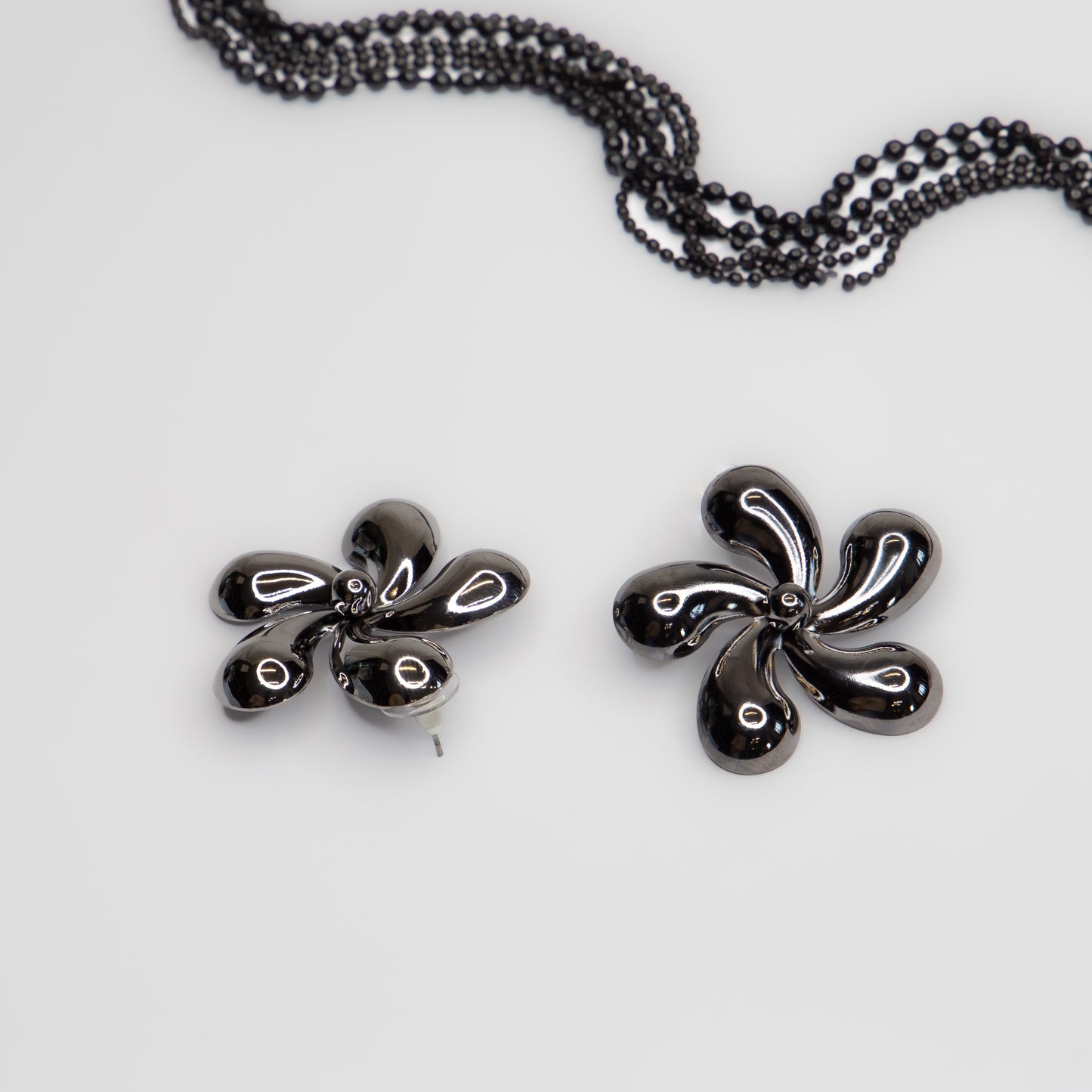 Cercei metalici Urban Bloom - Negru