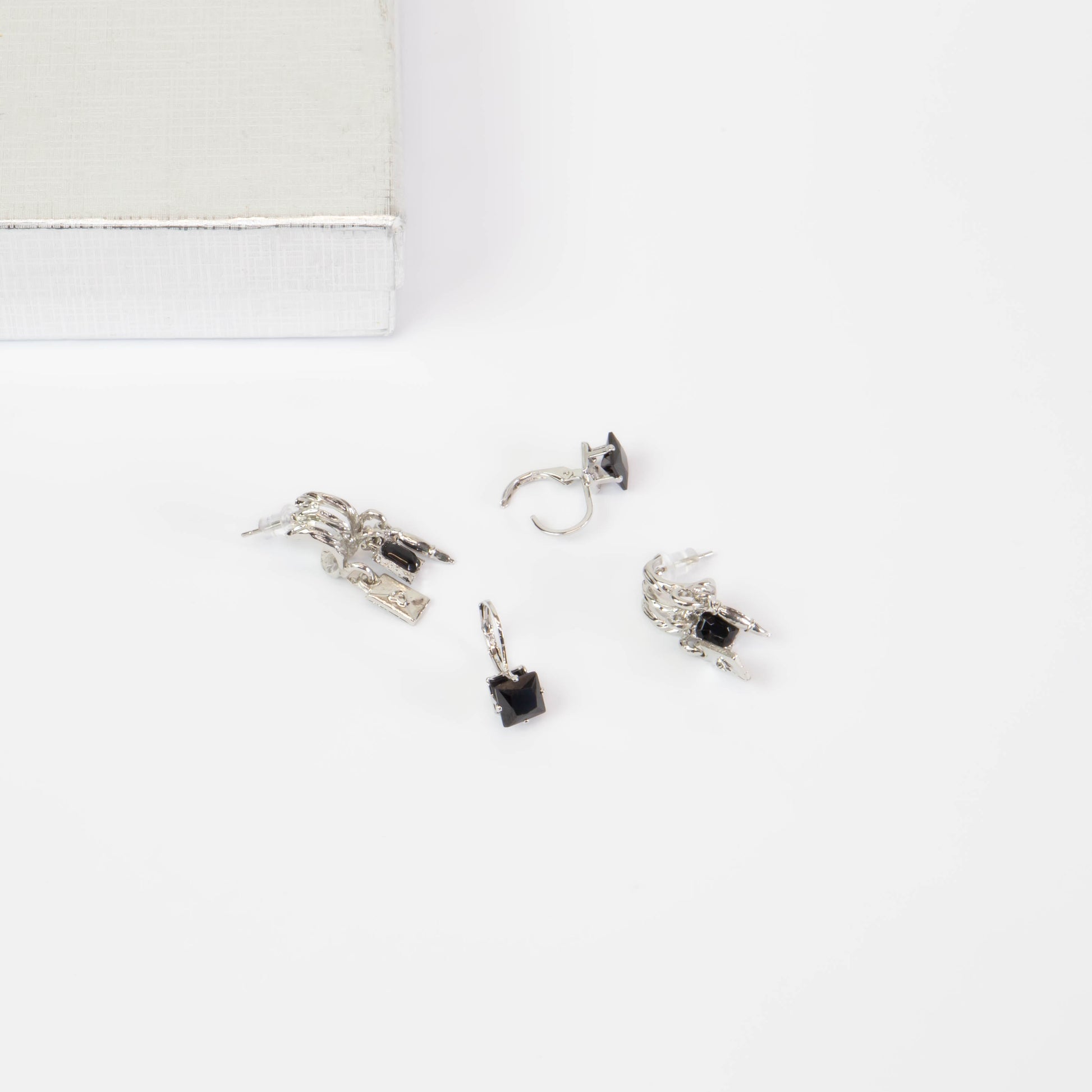 Cercei mici argintii cu pietre negre, set 2 - Love Letter