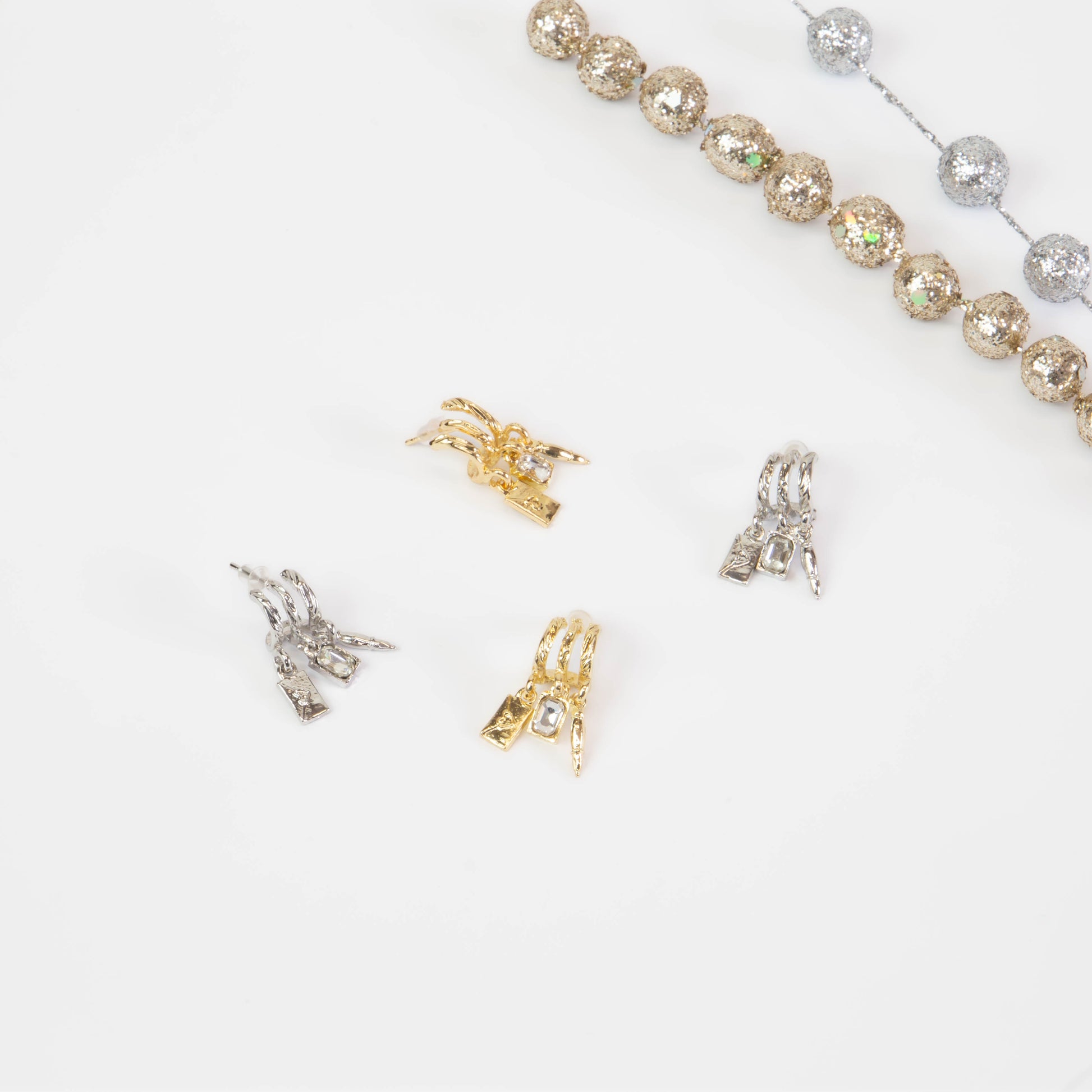 Cercei mici cu pietre și charm-uri, set 2 - Love Letter