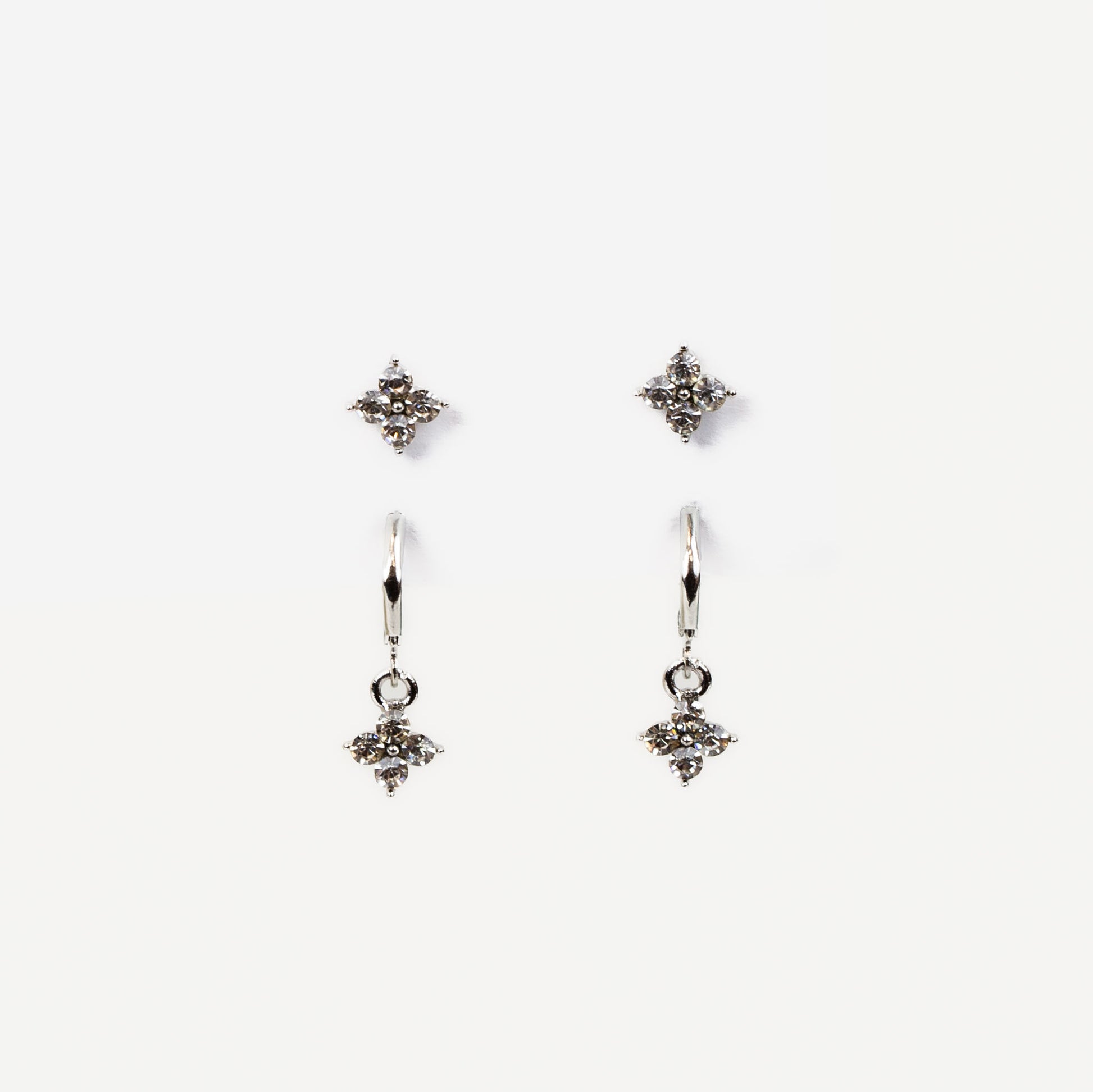 Cercei mici cu pietre strălucitoare delicate, set 2 perechi - Argintiu