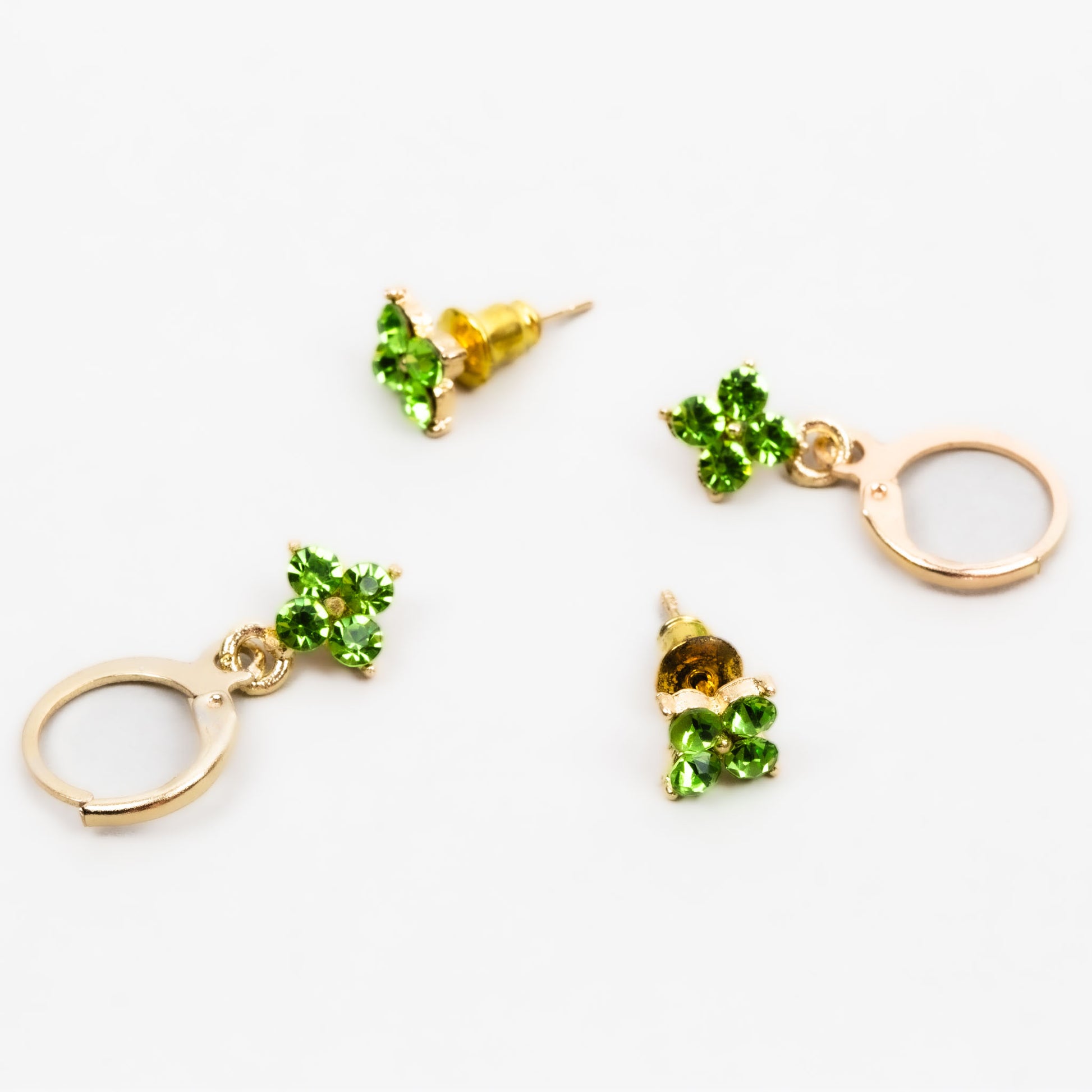 Cercei mici cu pietre strălucitoare delicate, set 2 perechi - Verde
