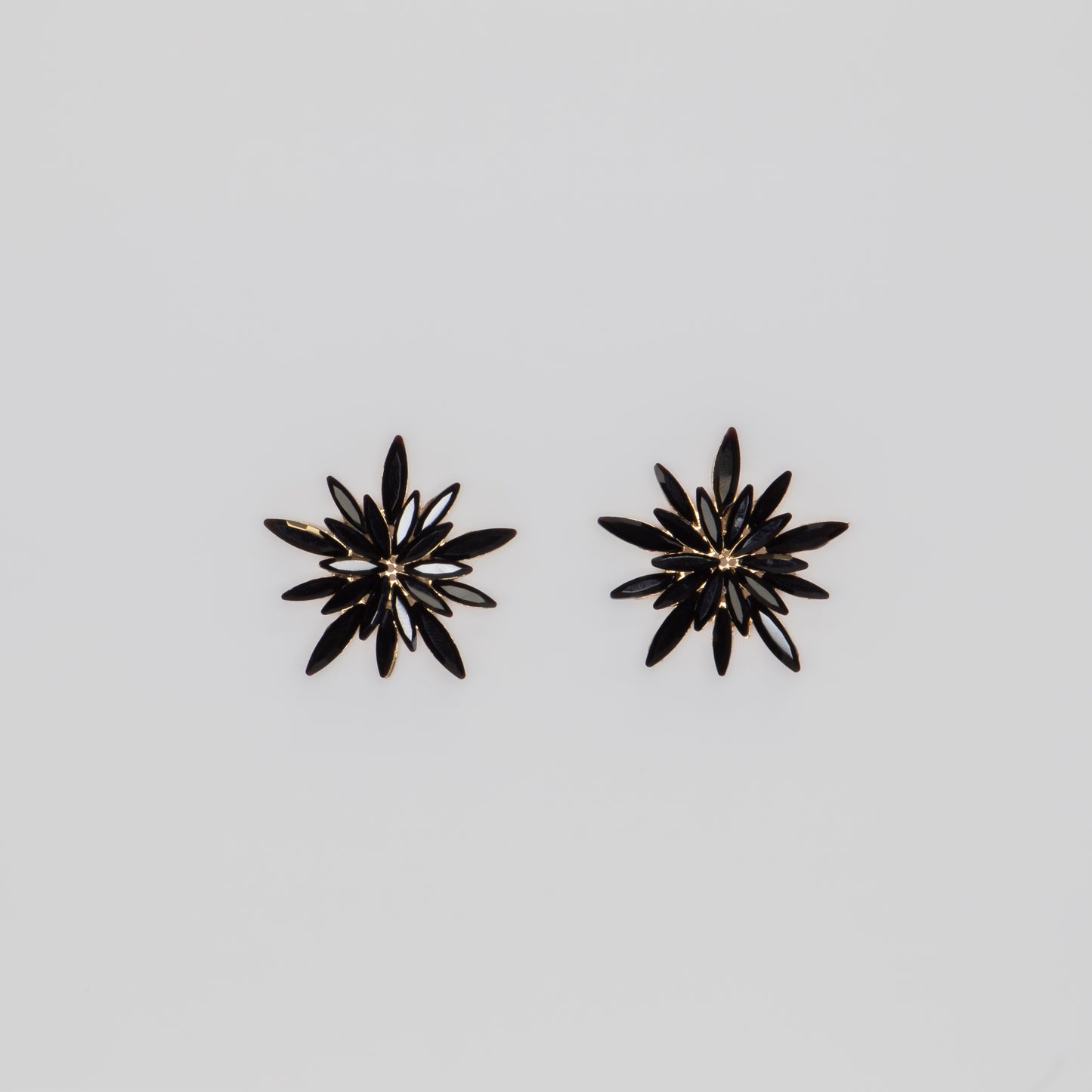Cercei mici cu pietre strălucitoare, Ice Flower - Negru