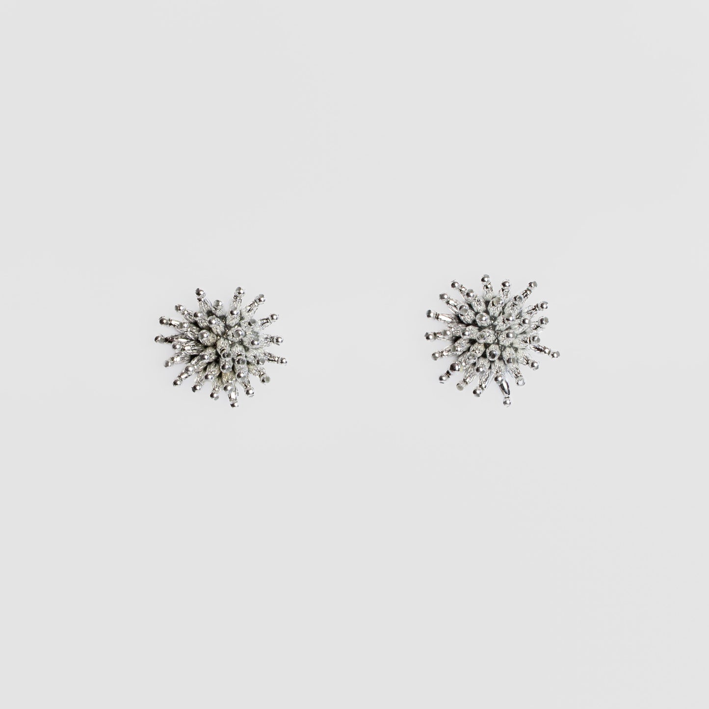 Cercei spiky flower  - Arginitu